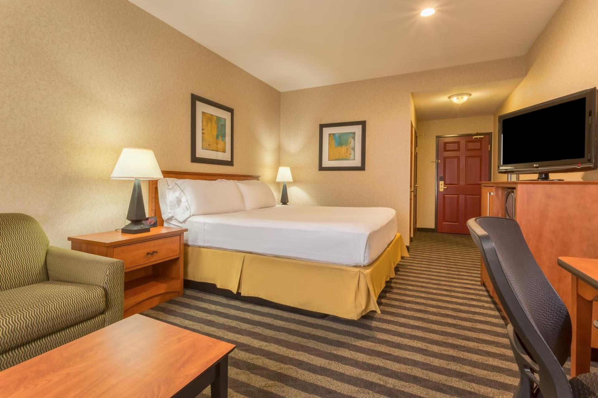Holiday Inn Express Hotel & Suites Manteca by IHG gallery photo in Manteca, CA — image 48