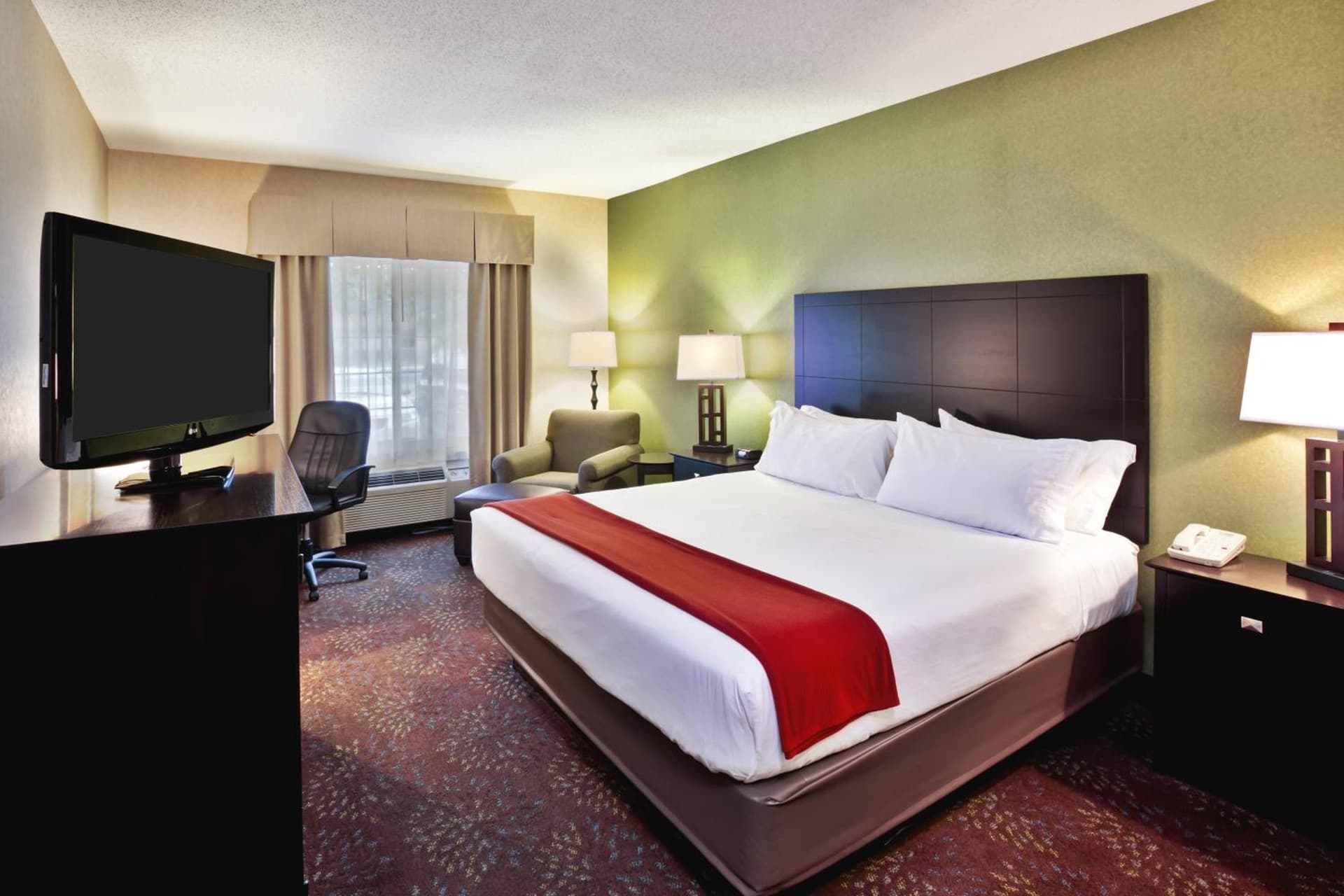 Holiday Inn Express Hotel & Suites Woodhaven by IHG gallery photo in Woodhaven, MI — image 43