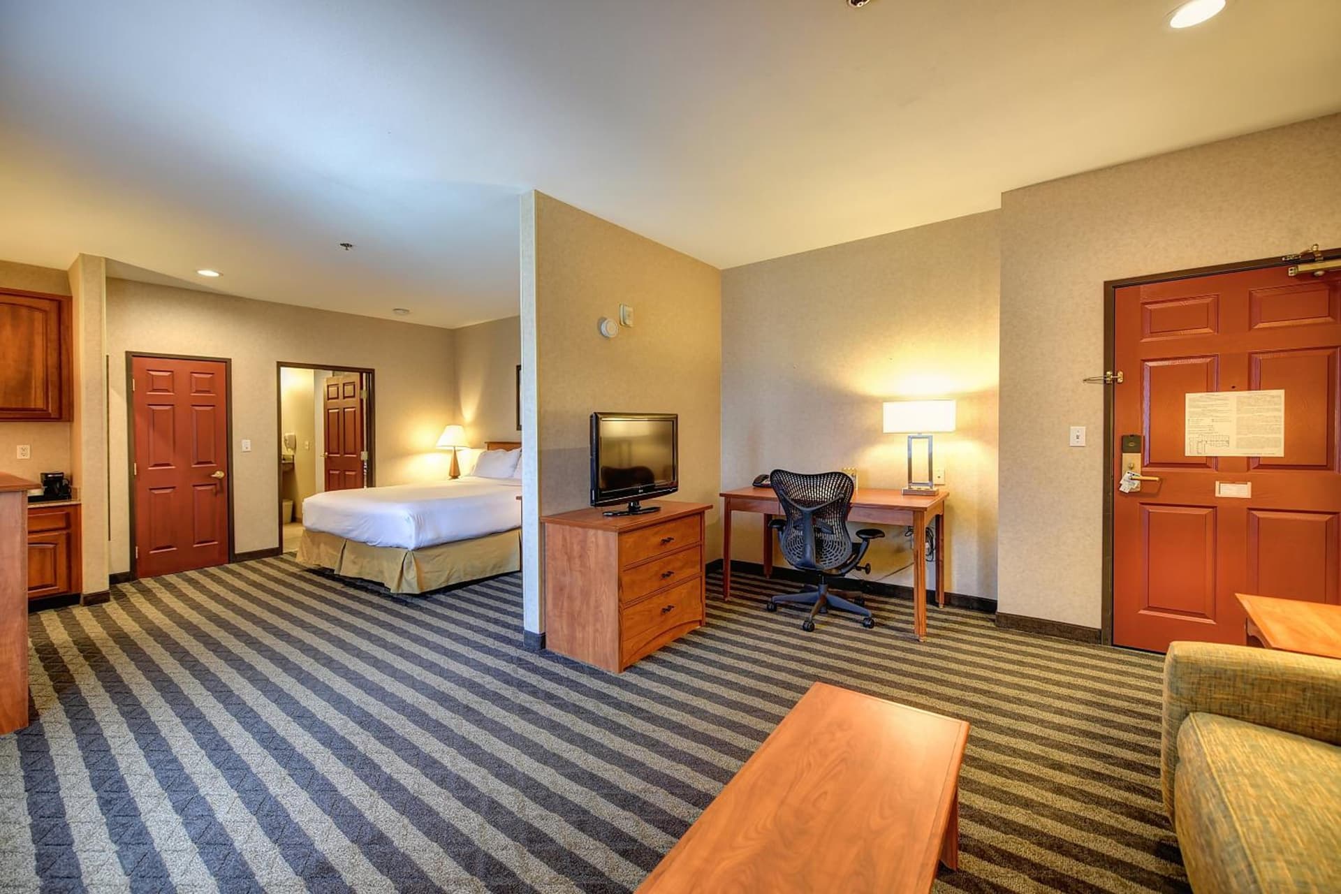 Holiday Inn Express Hotel & Suites Manteca by IHG gallery photo in Manteca, CA — image 38