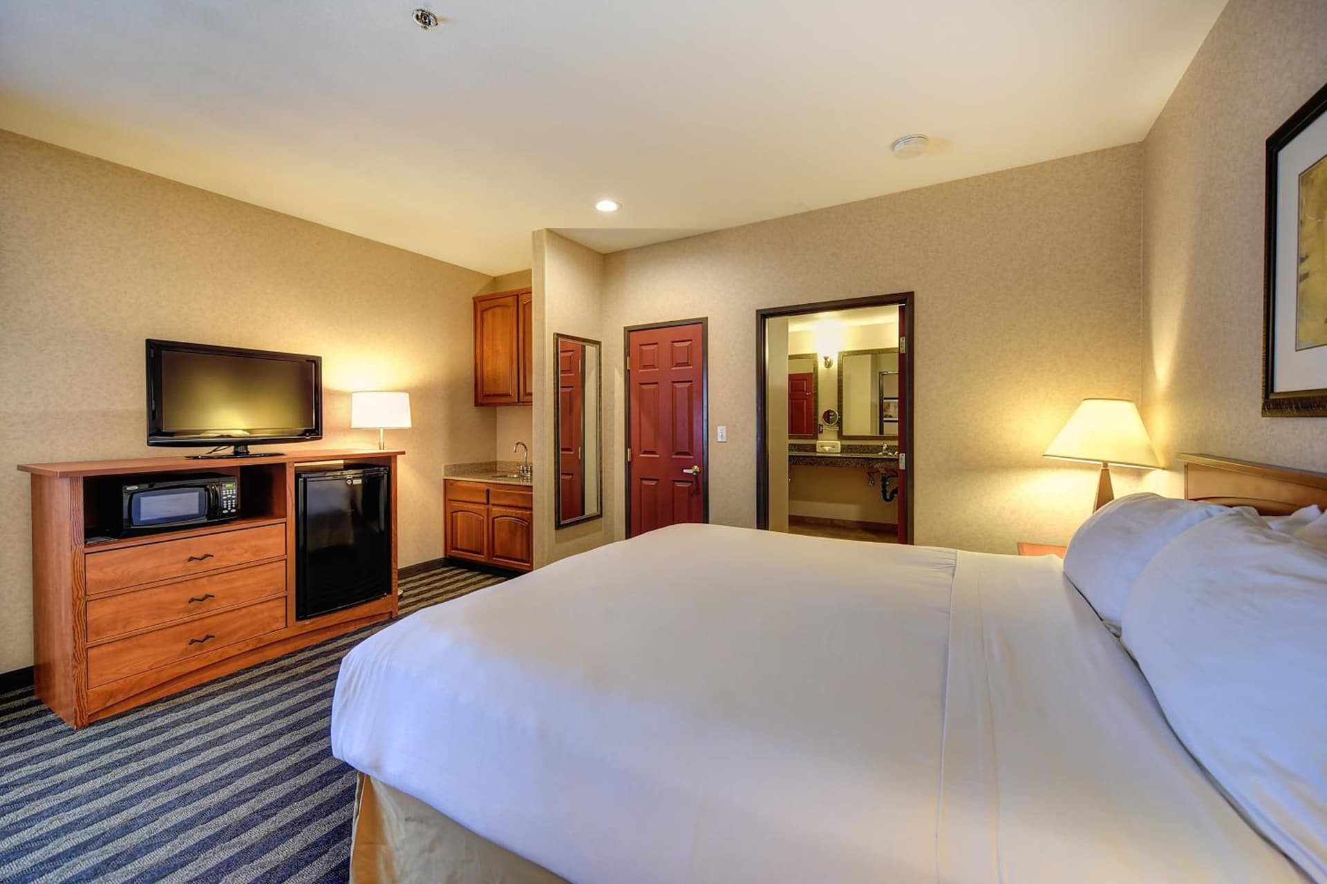 Holiday Inn Express Hotel & Suites Manteca by IHG gallery photo in Manteca, CA — image 19