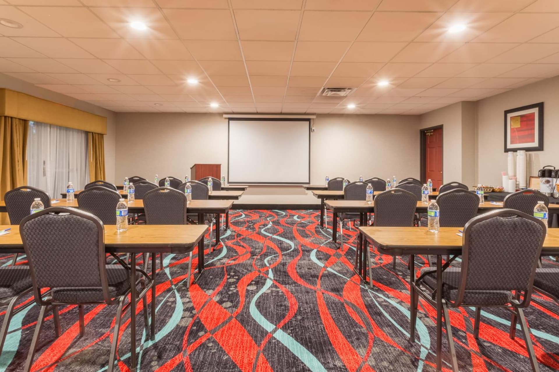Holiday Inn Express Hotel & Suites Manteca by IHG gallery photo in Manteca, CA — image 22
