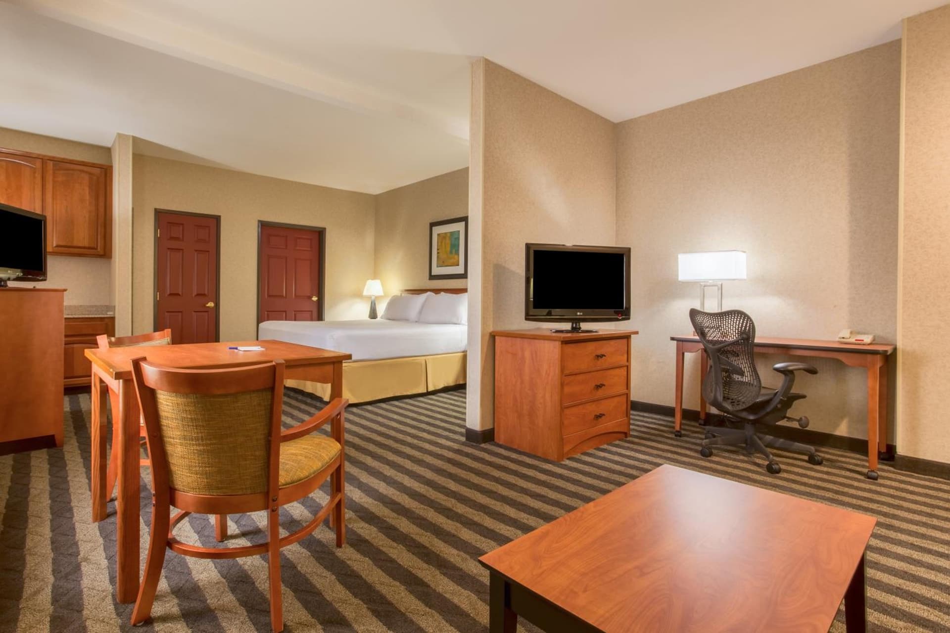 Holiday Inn Express Hotel & Suites Manteca by IHG gallery photo in Manteca, CA — image 34
