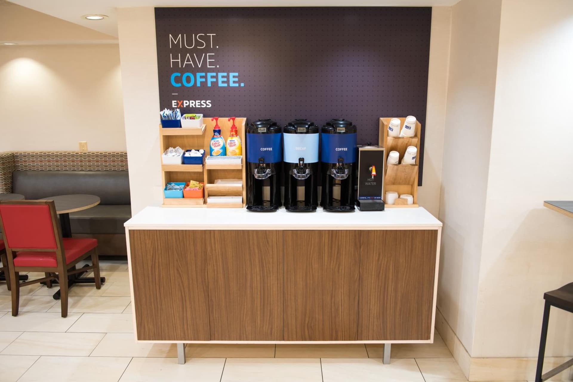 Holiday Inn Express Hotel & Suites Elkhart-South by IHG gallery photo in Elkhart, IN — image 12
