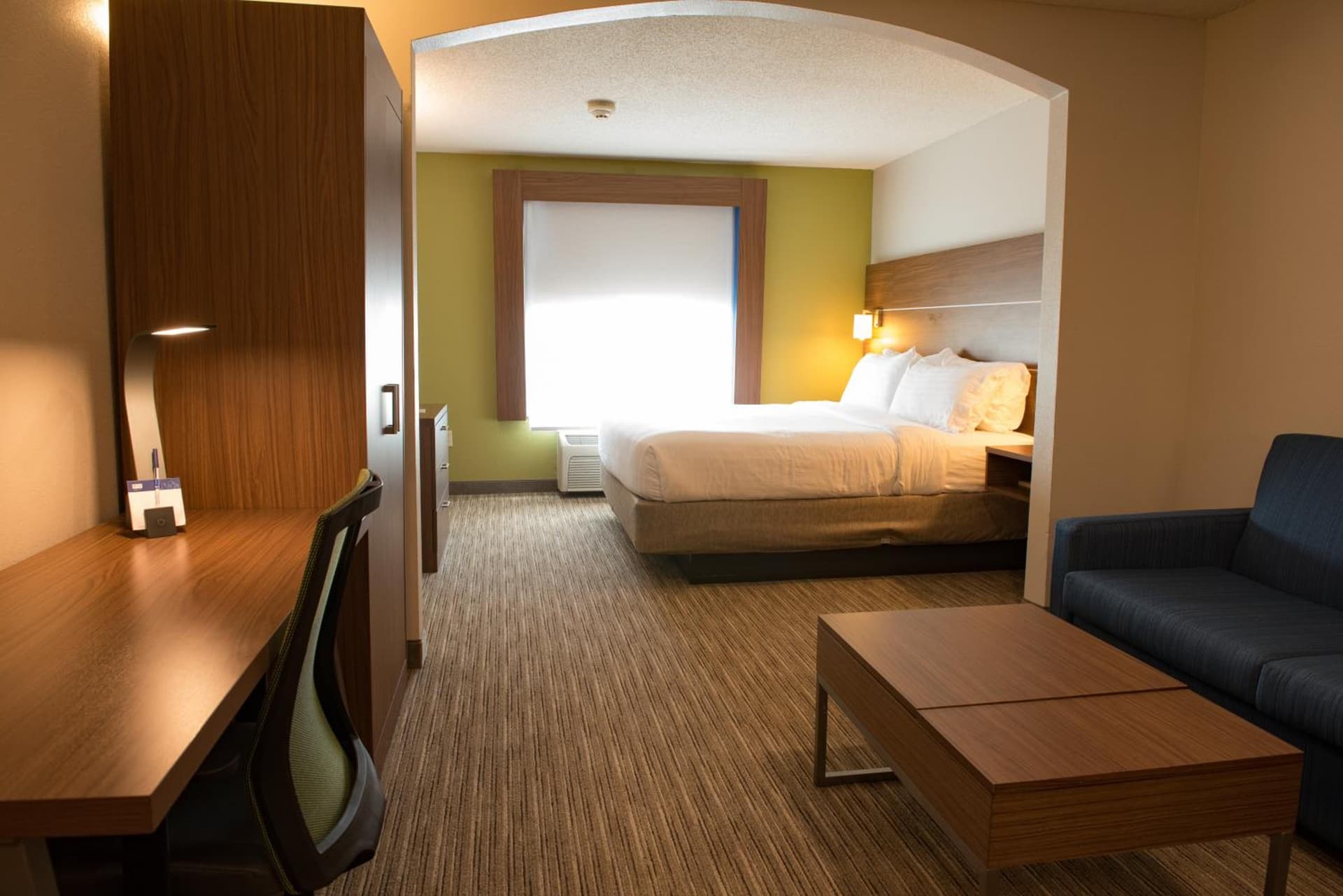 Holiday Inn Express Hotel & Suites Elkhart-South by IHG gallery photo in Elkhart, IN — image 5