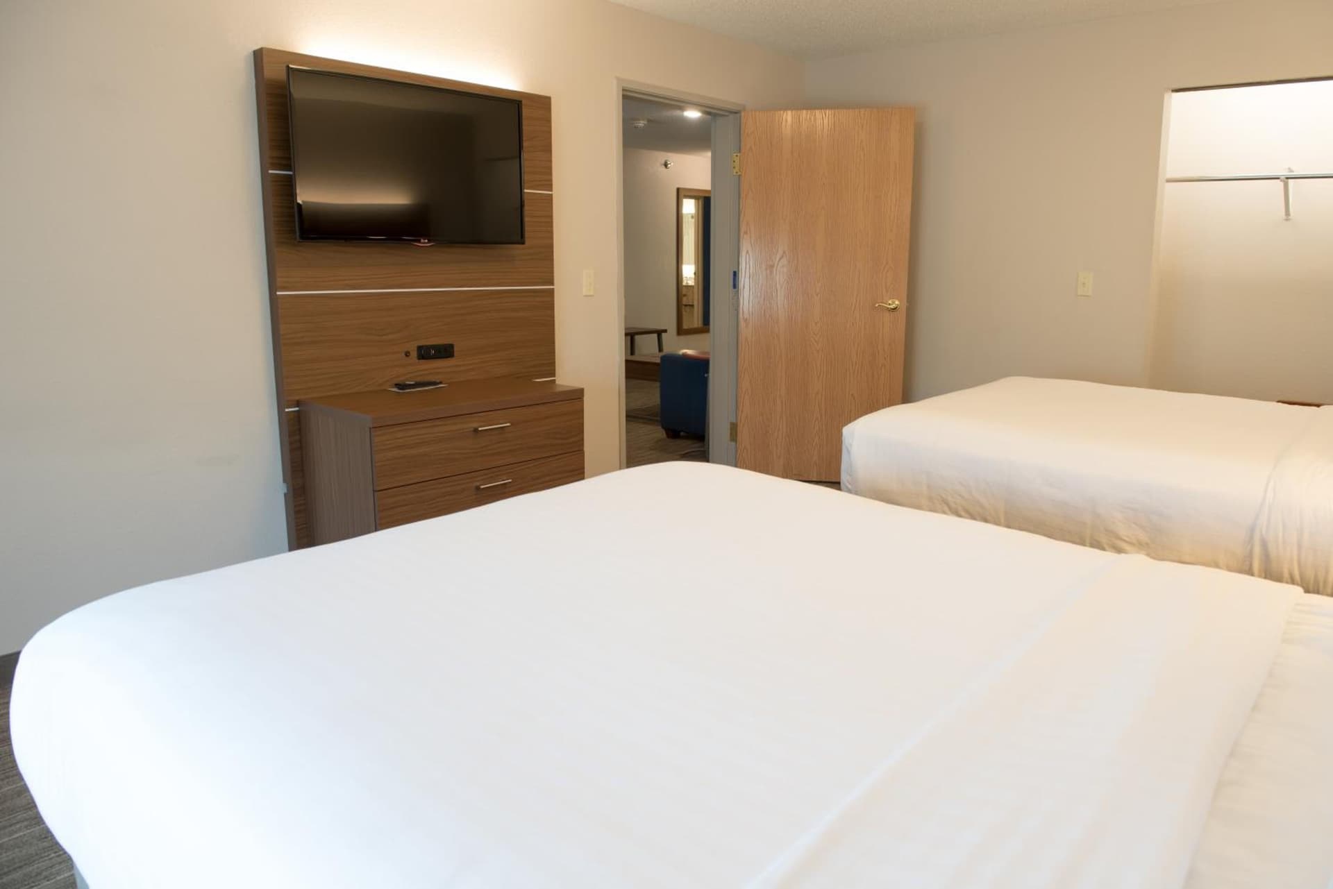 Holiday Inn Express Hotel & Suites Elkhart-South by IHG gallery photo in Elkhart, IN — image 44