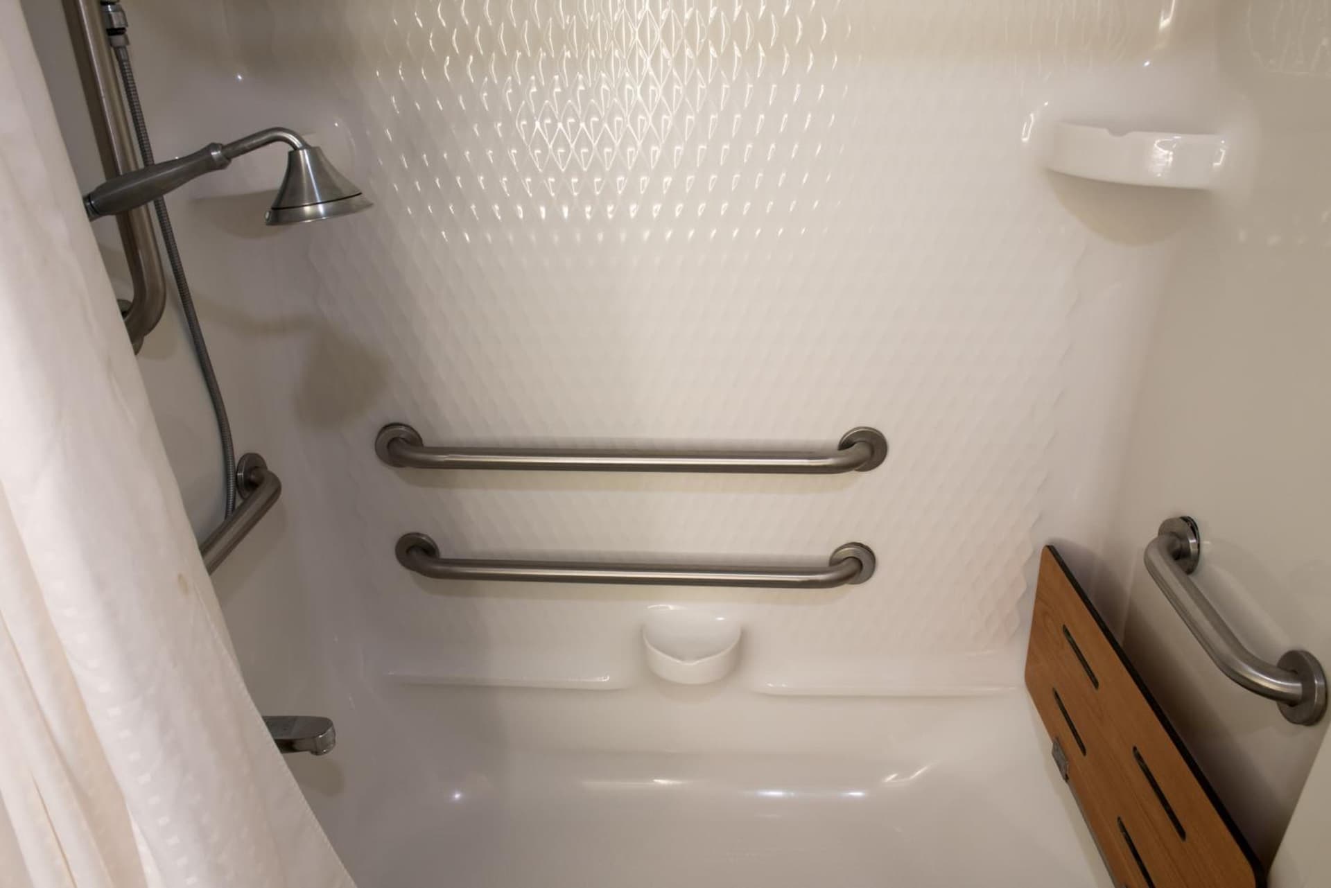 Holiday Inn Express Hotel & Suites Elkhart-South by IHG gallery photo in Elkhart, IN — image 37