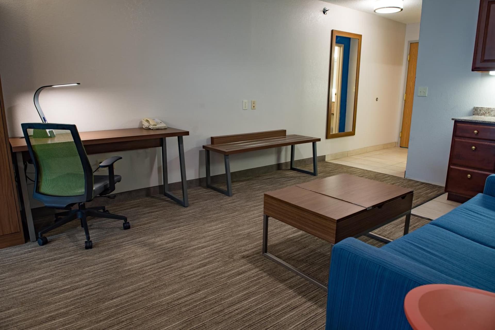 Holiday Inn Express Hotel & Suites Elkhart-South by IHG property views in Elkhart, IN — gallery photo 3
