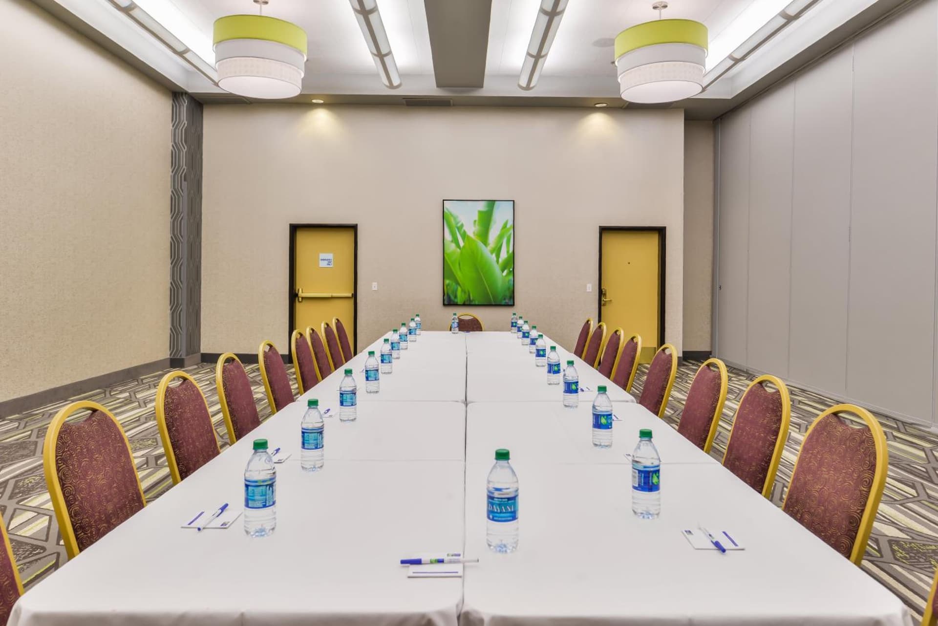 HOLIDAY INN EXPRESS & SUITES ELK GROVE CENTRAL - HWY 99 by IHG gallery photo in Elk Grove, CA — image 24