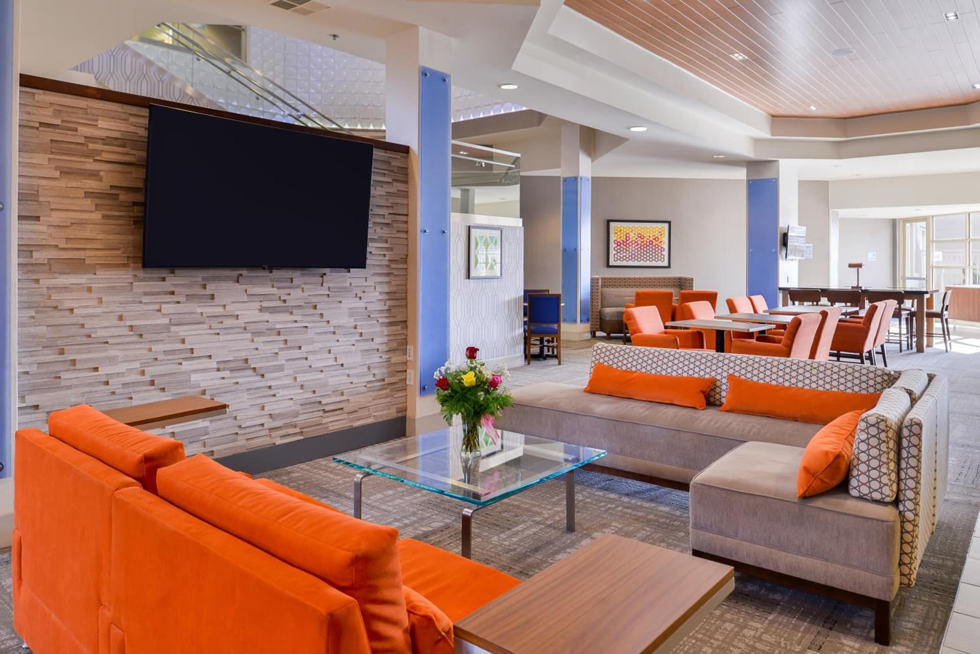 HOLIDAY INN EXPRESS & SUITES ELK GROVE CENTRAL - HWY 99 by IHG gallery photo in Elk Grove, CA — image 59
