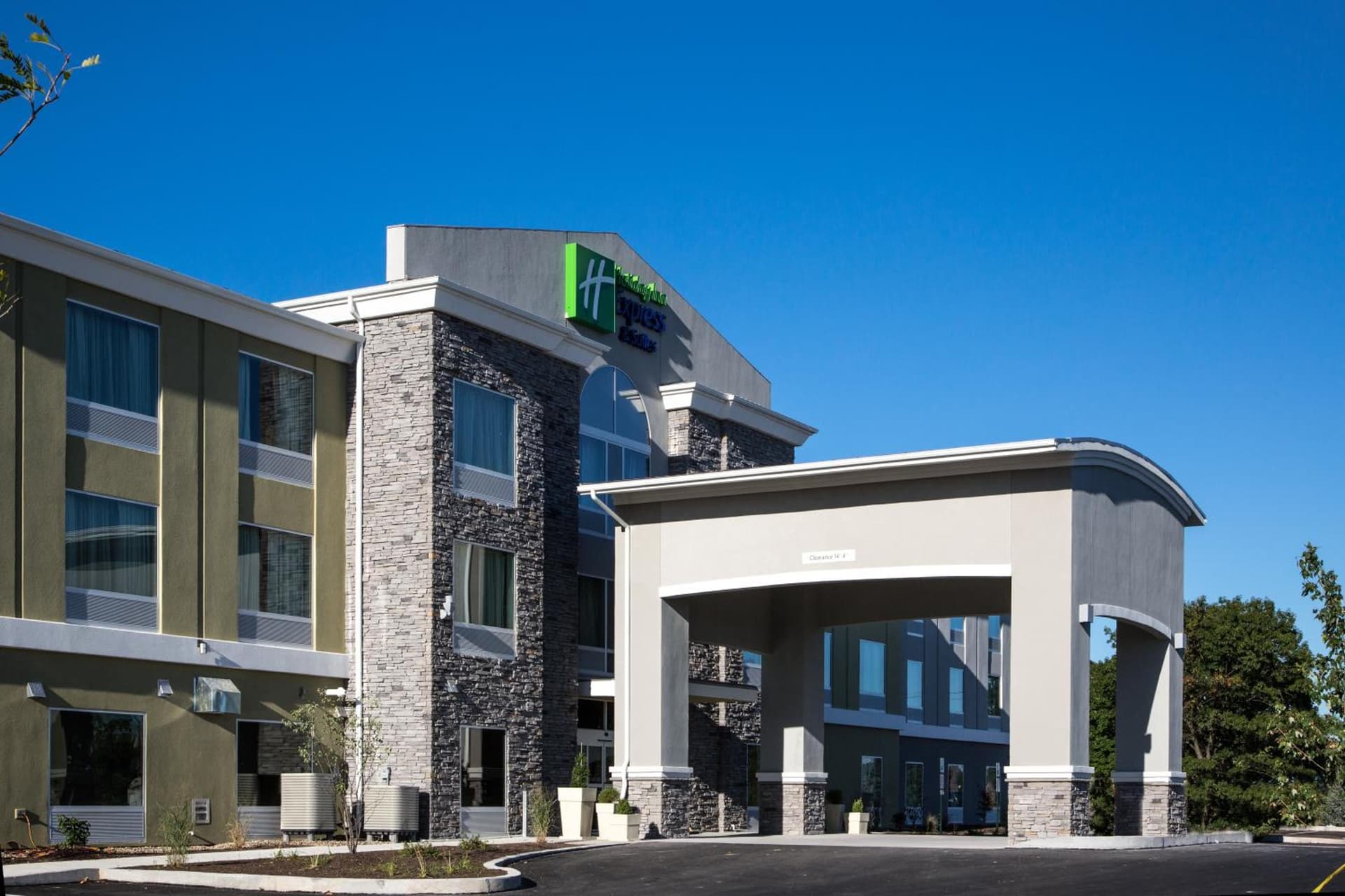 Holiday Inn Express & Suites Carlisle - Harrisburg Area by IHG featured exterior or lobby in Carlisle, PA — similar hotel