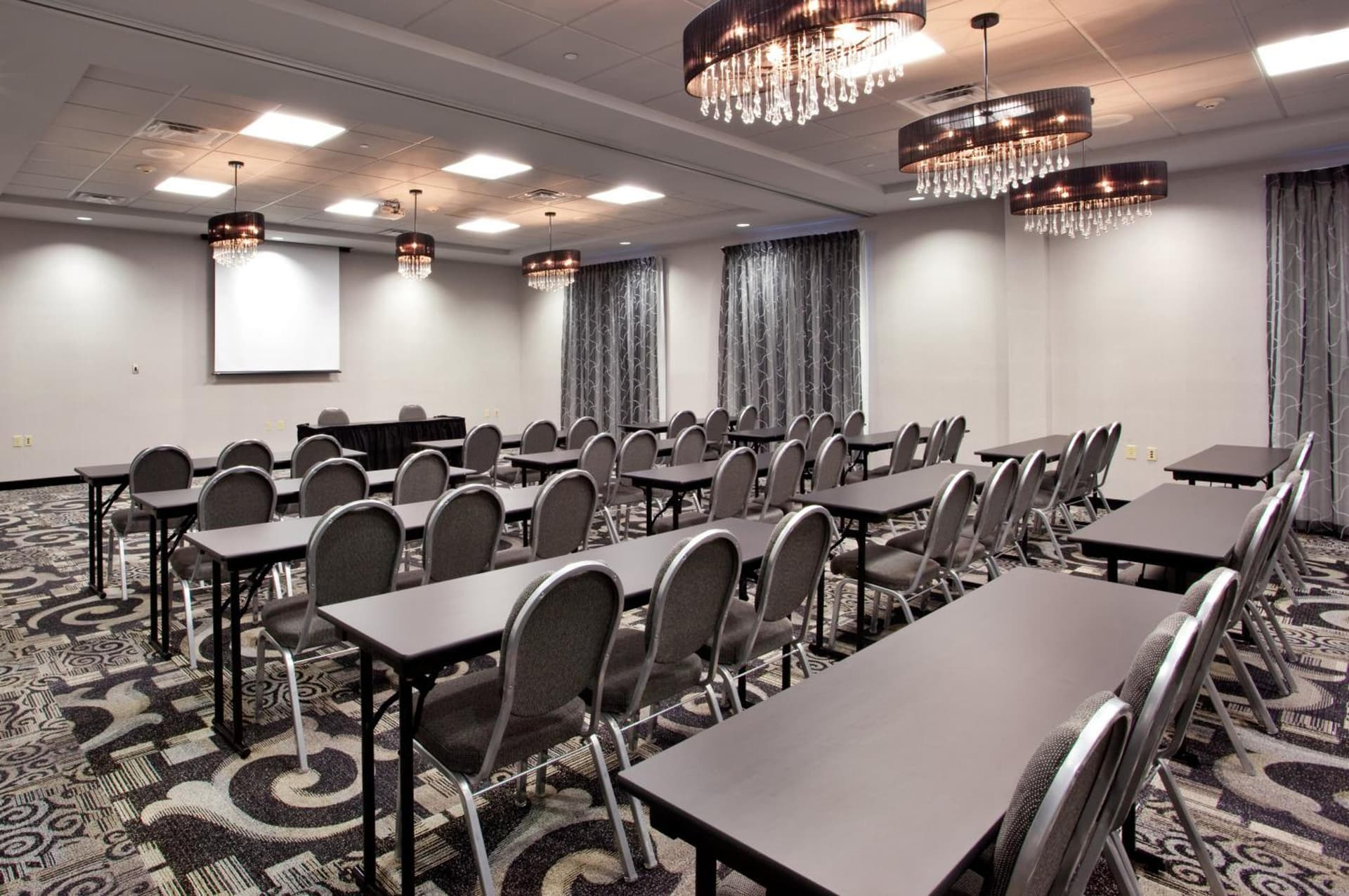 Holiday Inn Express Hotel & Suites Norfolk Airport by IHG gallery photo in Norfolk, VA — image 83