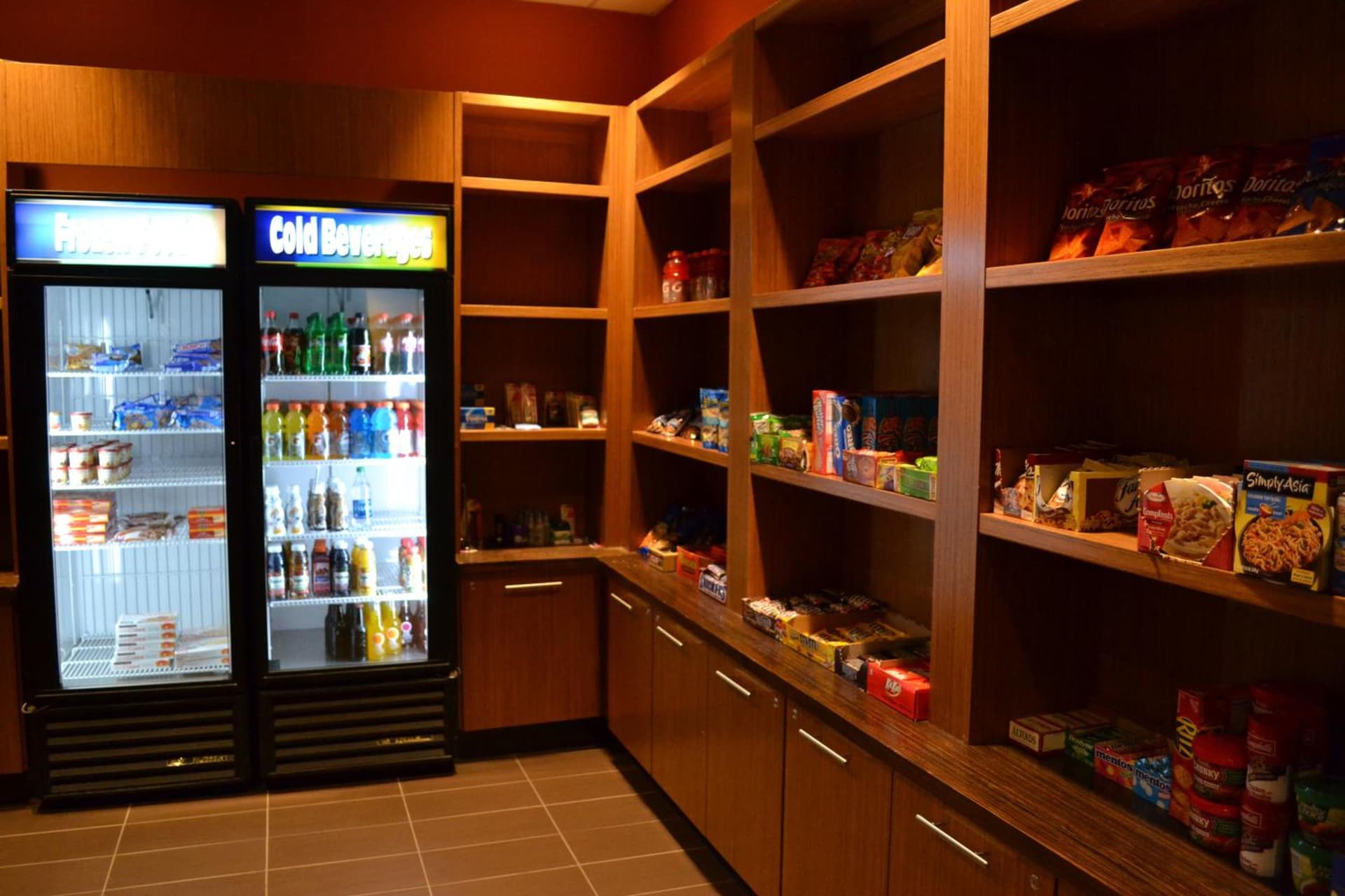 Holiday Inn and Suites Charleston West by IHG gallery photo in Charleston, WV — image 16