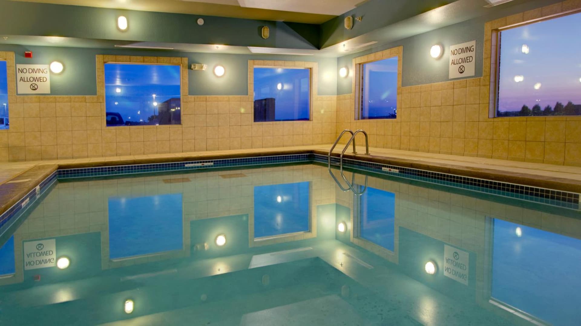 Holiday Inn Express & Suites Sioux Center by IHG property views in Sioux Center, IA — gallery photo 3