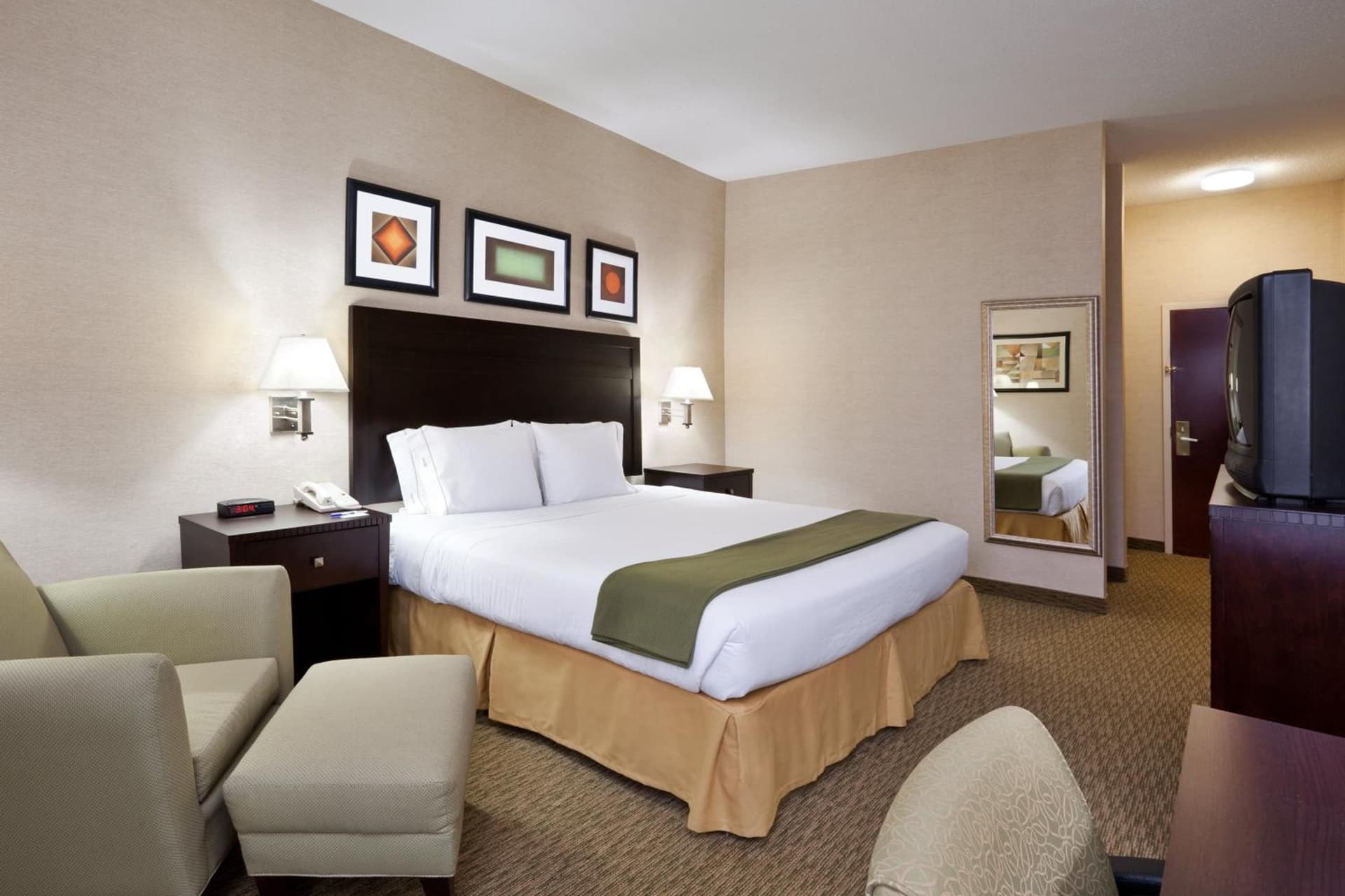 Holiday Inn Express Hotel & Suites Cleveland-Streetsboro by IHG gallery photo in Streetsboro, OH — image 9