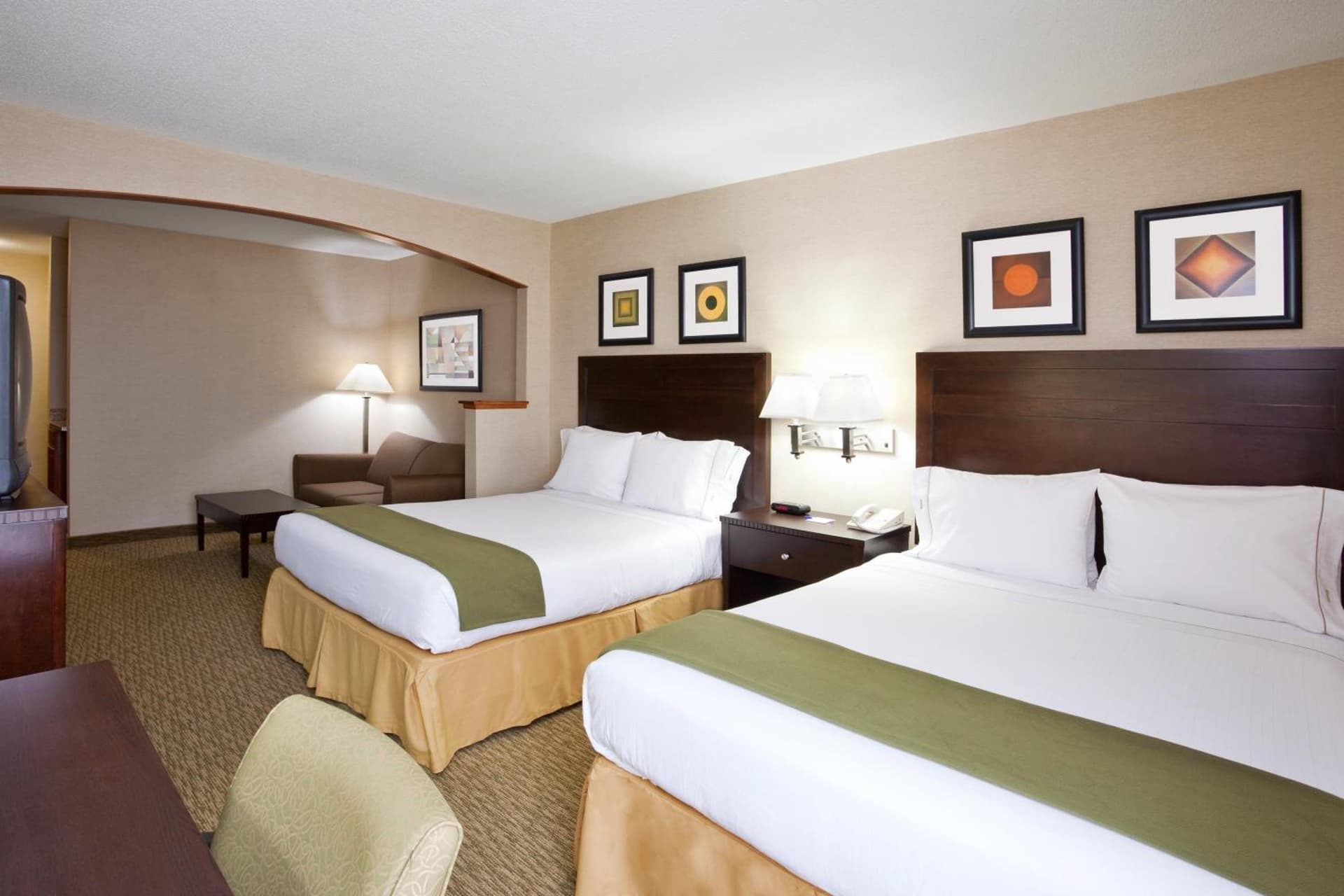Holiday Inn Express Hotel & Suites Cleveland-Streetsboro by IHG gallery photo in Streetsboro, OH — image 11