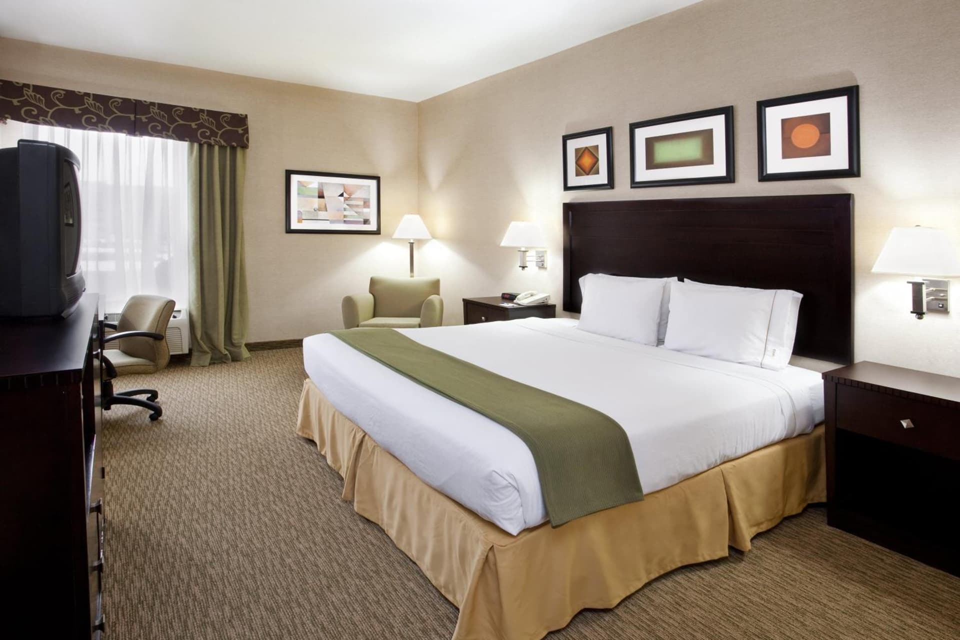Holiday Inn Express Hotel & Suites Cleveland-Streetsboro by IHG gallery photo in Streetsboro, OH — image 10