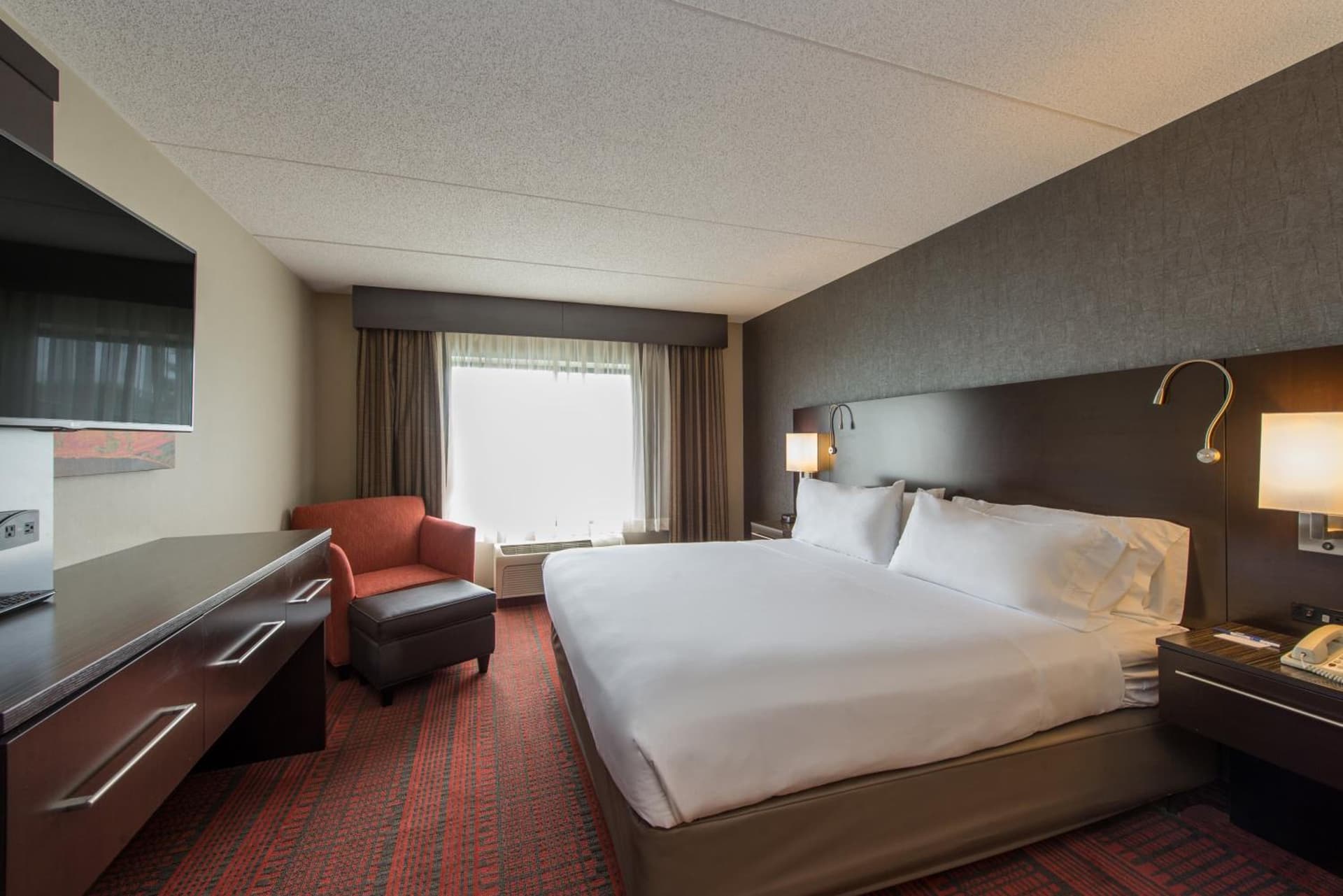 Holiday Inn Express Hotel & Suites Auburn by IHG gallery photo in Auburn — image 43
