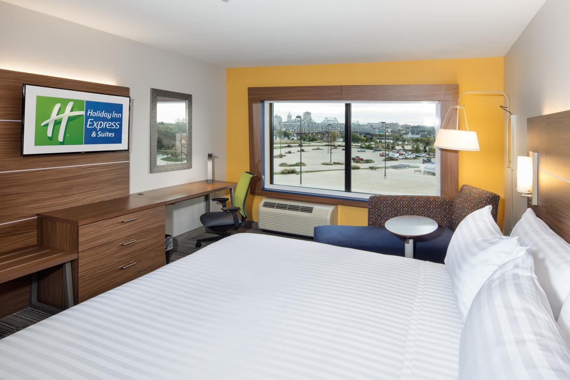 Holiday Inn Express East Peoria - Riverfront by IHG gallery photo in Peoria, IL — image 5