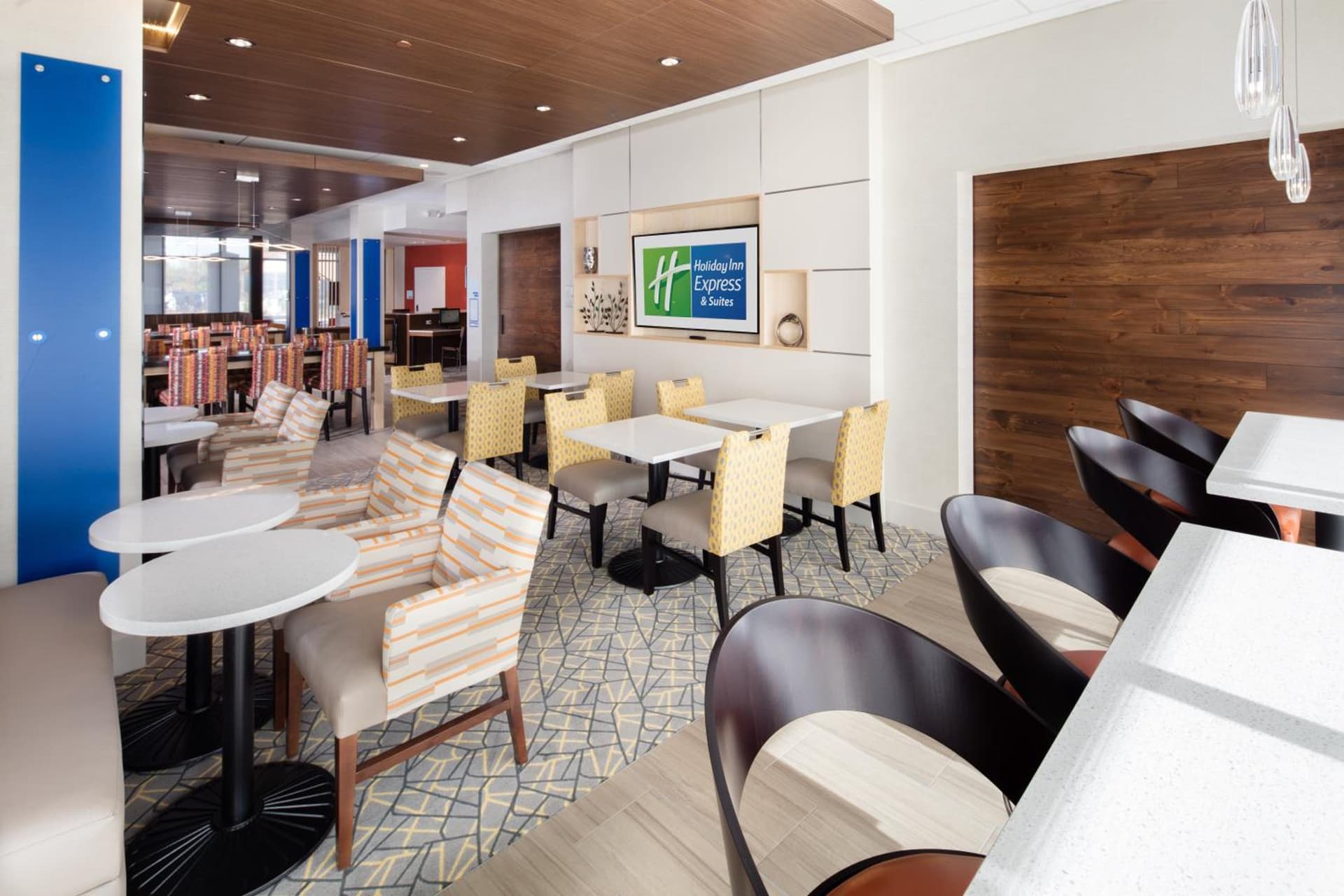 Holiday Inn Express East Peoria - Riverfront by IHG gallery photo in Peoria, IL — image 9