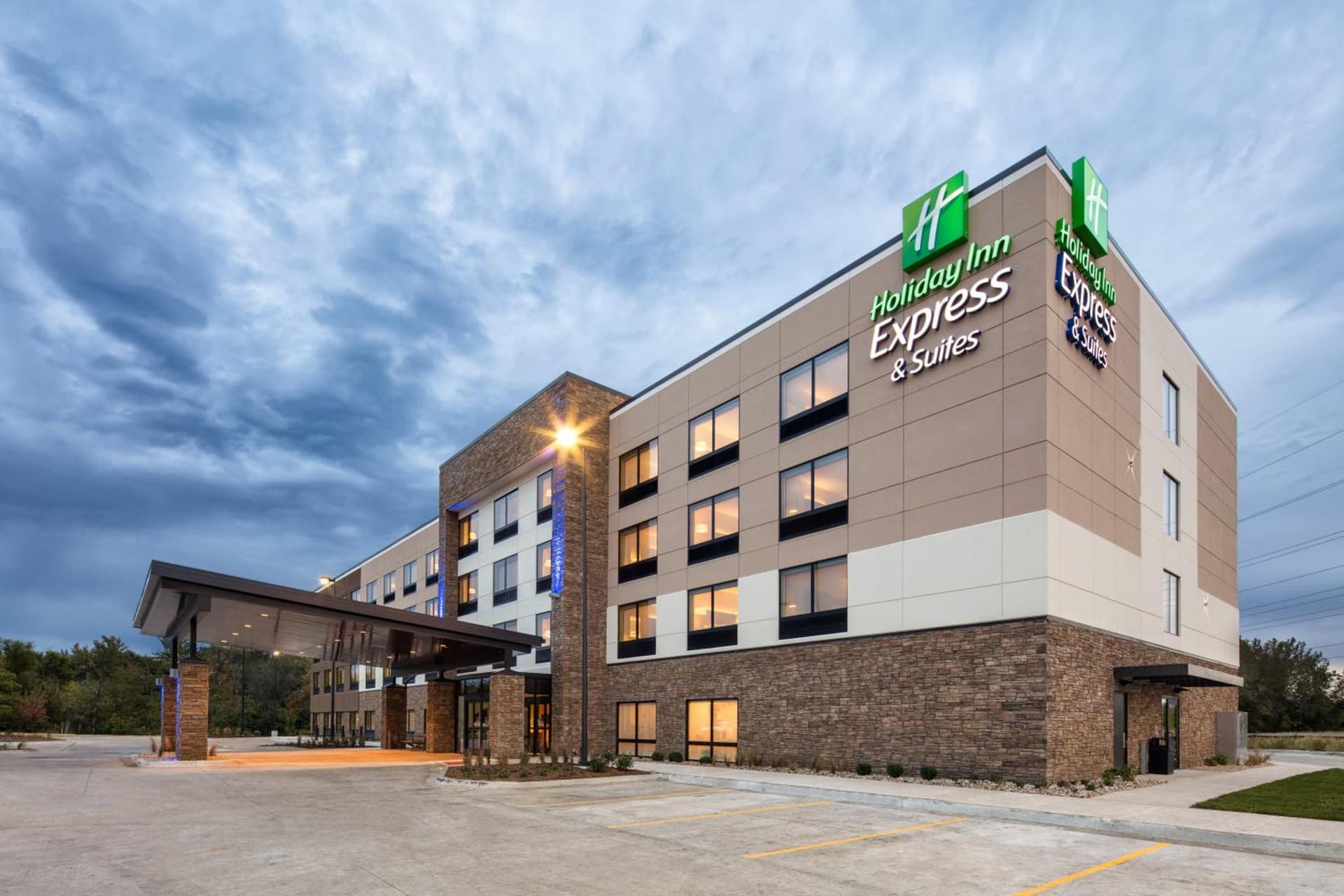 Holiday Inn Express East Peoria - Riverfront by IHG featured exterior or lobby in Peoria, IL — similar hotel
