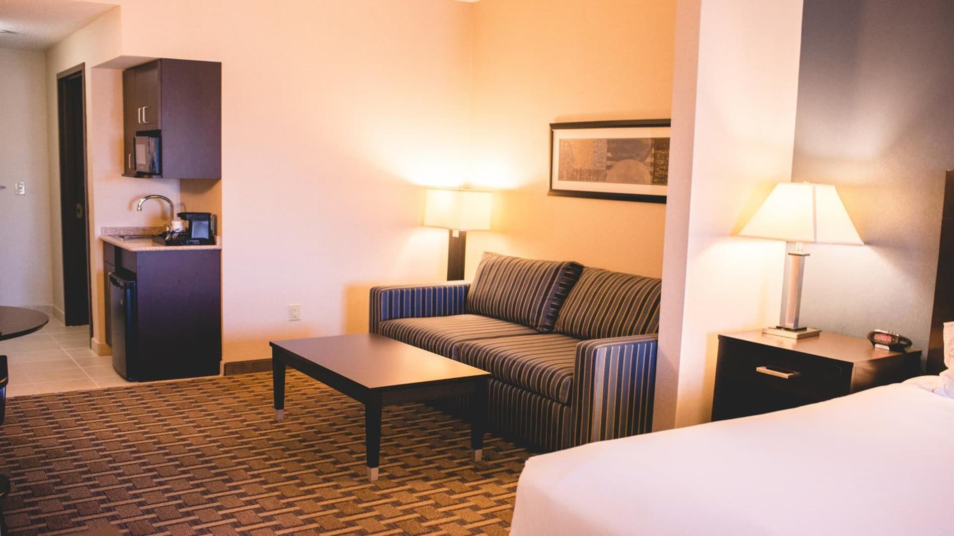 Holiday Inn Express & Suites Morton Peoria Area by IHG gallery photo in Morton, IL — image 4