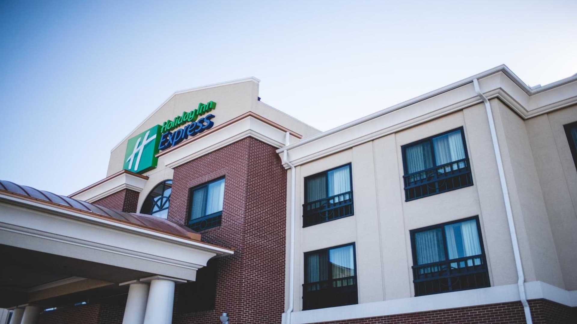 Holiday Inn Express & Suites Morton Peoria Area by IHG featured exterior or lobby in Morton, IL — similar hotel