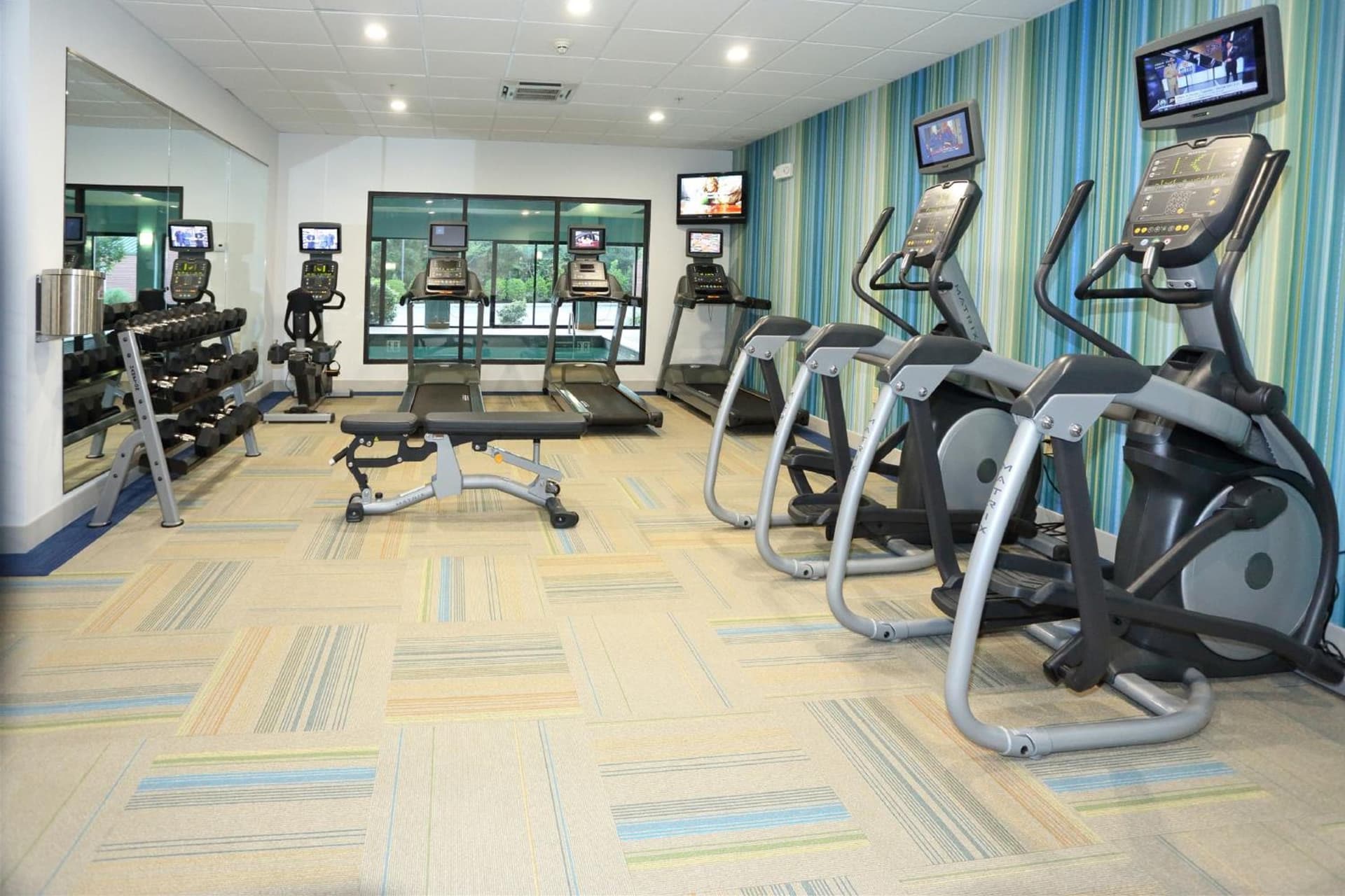 Holiday Inn Express & Suites Newport News by IHG gallery photo in Newport News, VA — image 26