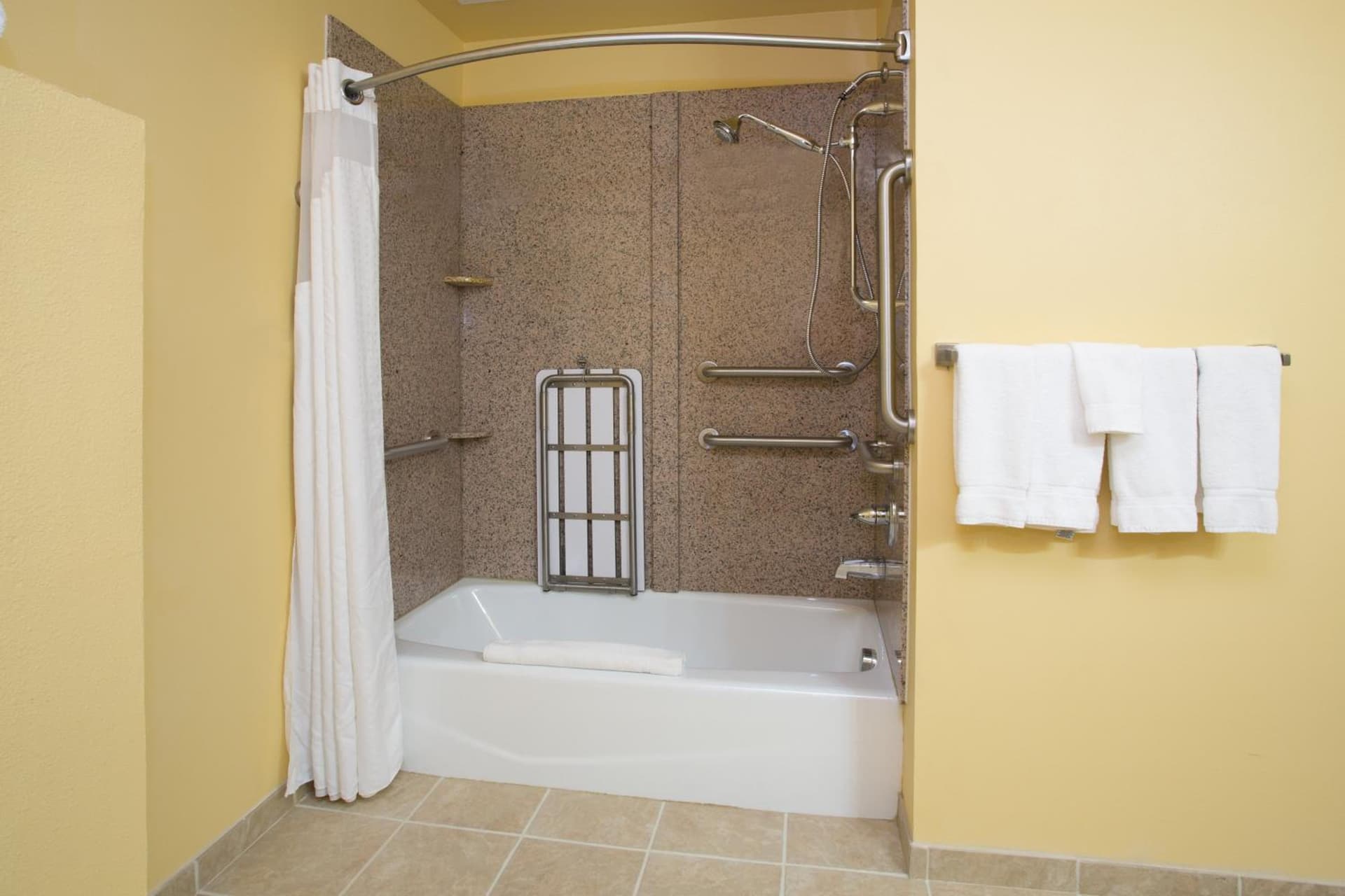Holiday Inn Express & Suites Denver North - Thornton by IHG gallery photo in Thornton, CO — image 18