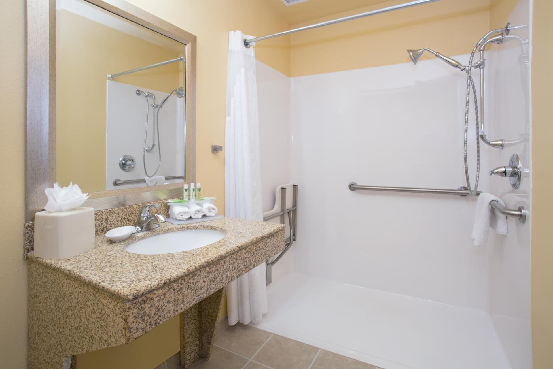 Holiday Inn Express & Suites Denver North - Thornton by IHG gallery photo in Thornton, CO — image 12