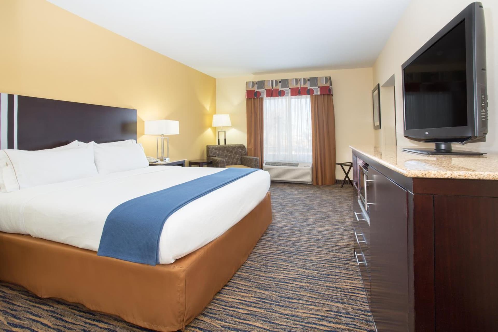 Holiday Inn Express & Suites Denver North - Thornton by IHG gallery photo in Thornton, CO — image 26