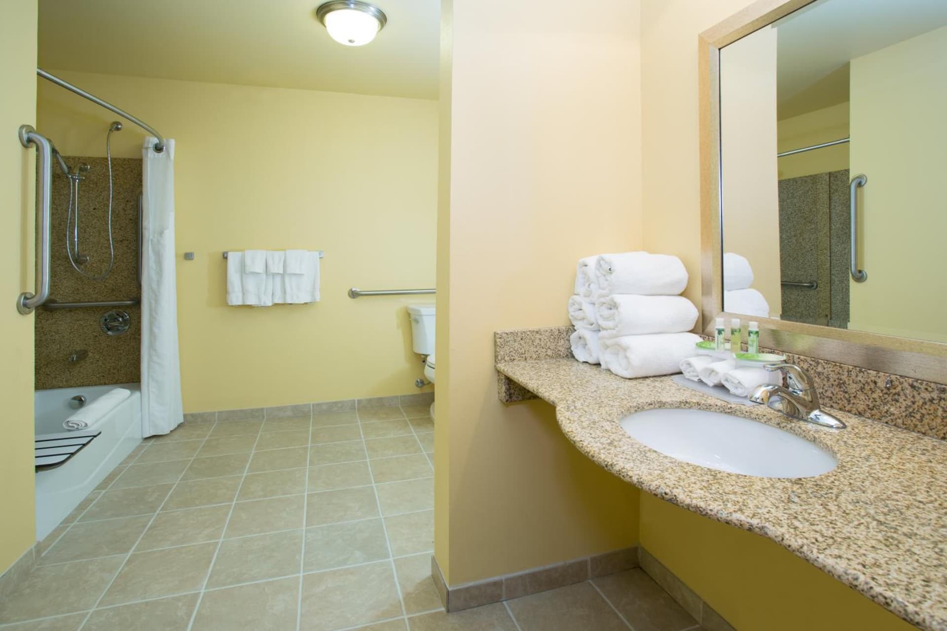 Holiday Inn Express & Suites Denver North - Thornton by IHG gallery photo in Thornton, CO — image 24