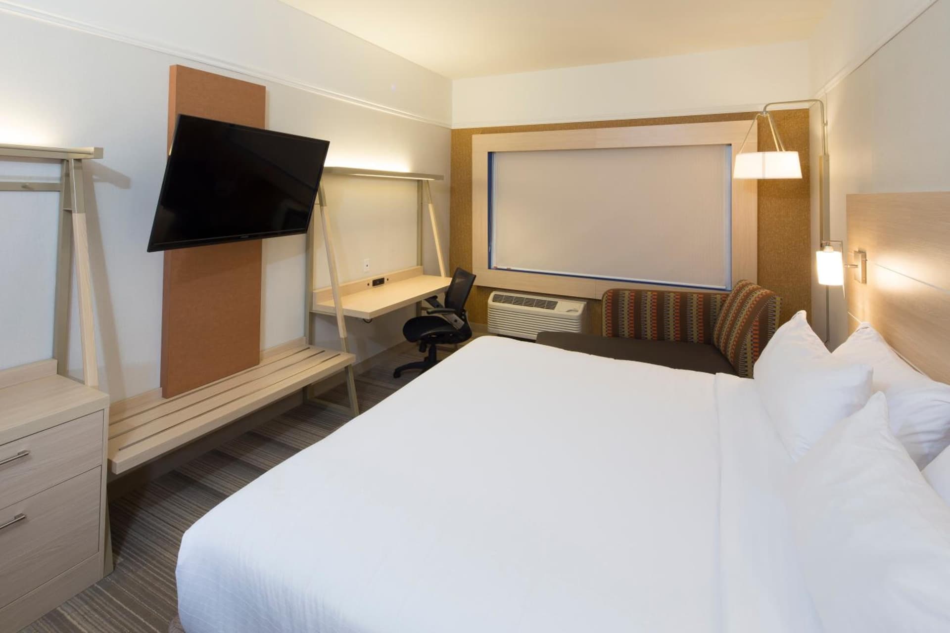 Holiday Inn Express & Suites - Portage by IHG gallery photo in Portage, IN — image 5