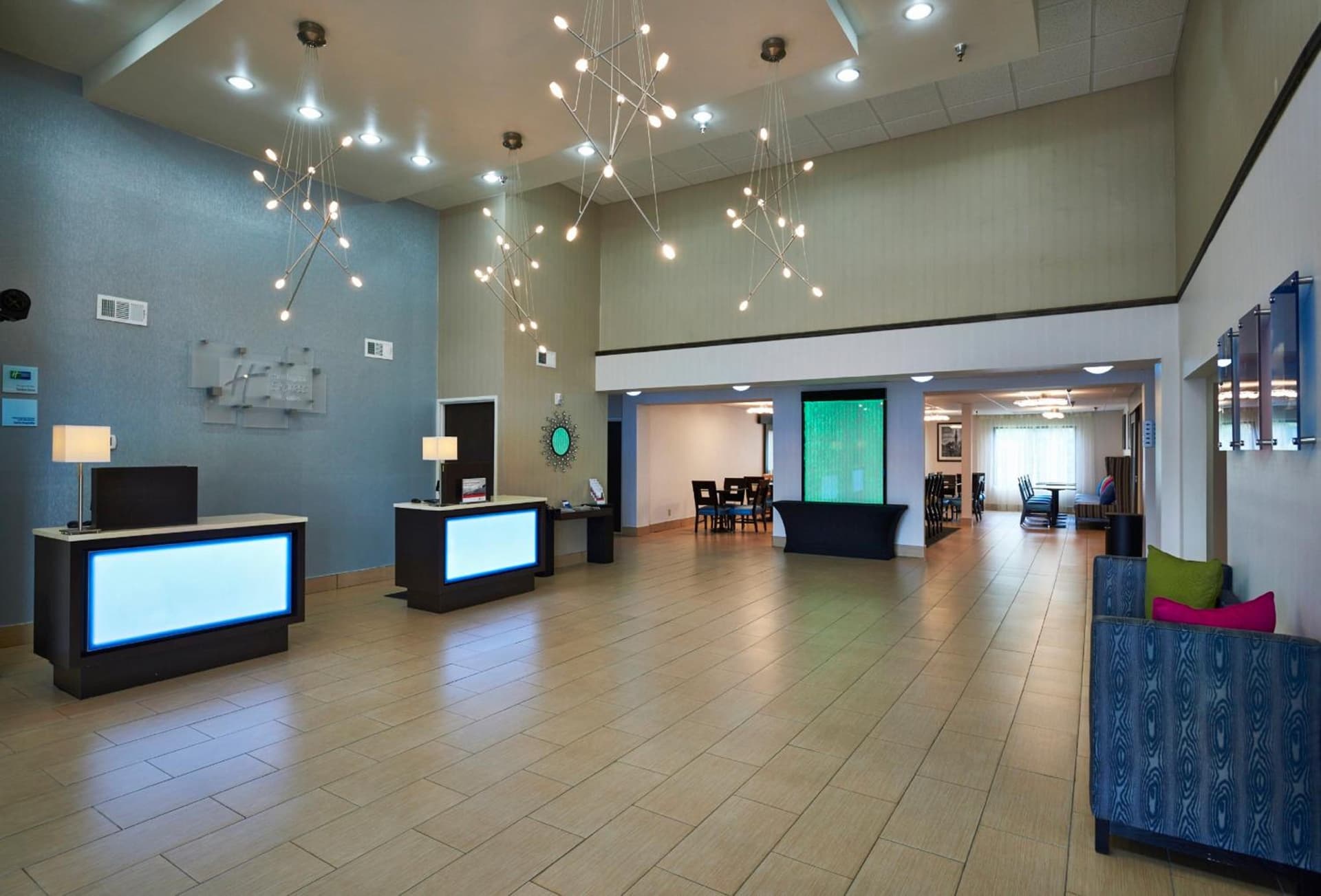Holiday Inn Express & Suites Birmingham South - Pelham by IHG property views in Pelham, AL — gallery photo 3