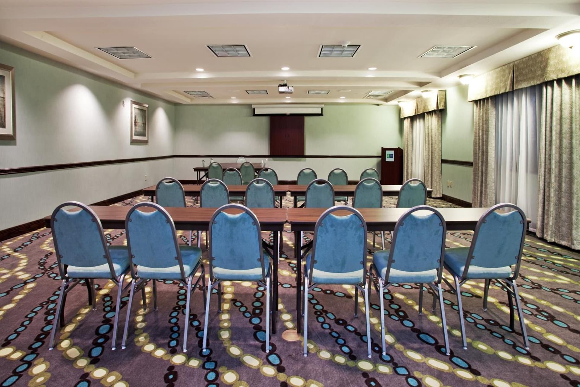 Holiday Inn Express Hotel & Suites Picayune by IHG gallery photo in Picayune, MS — image 23
