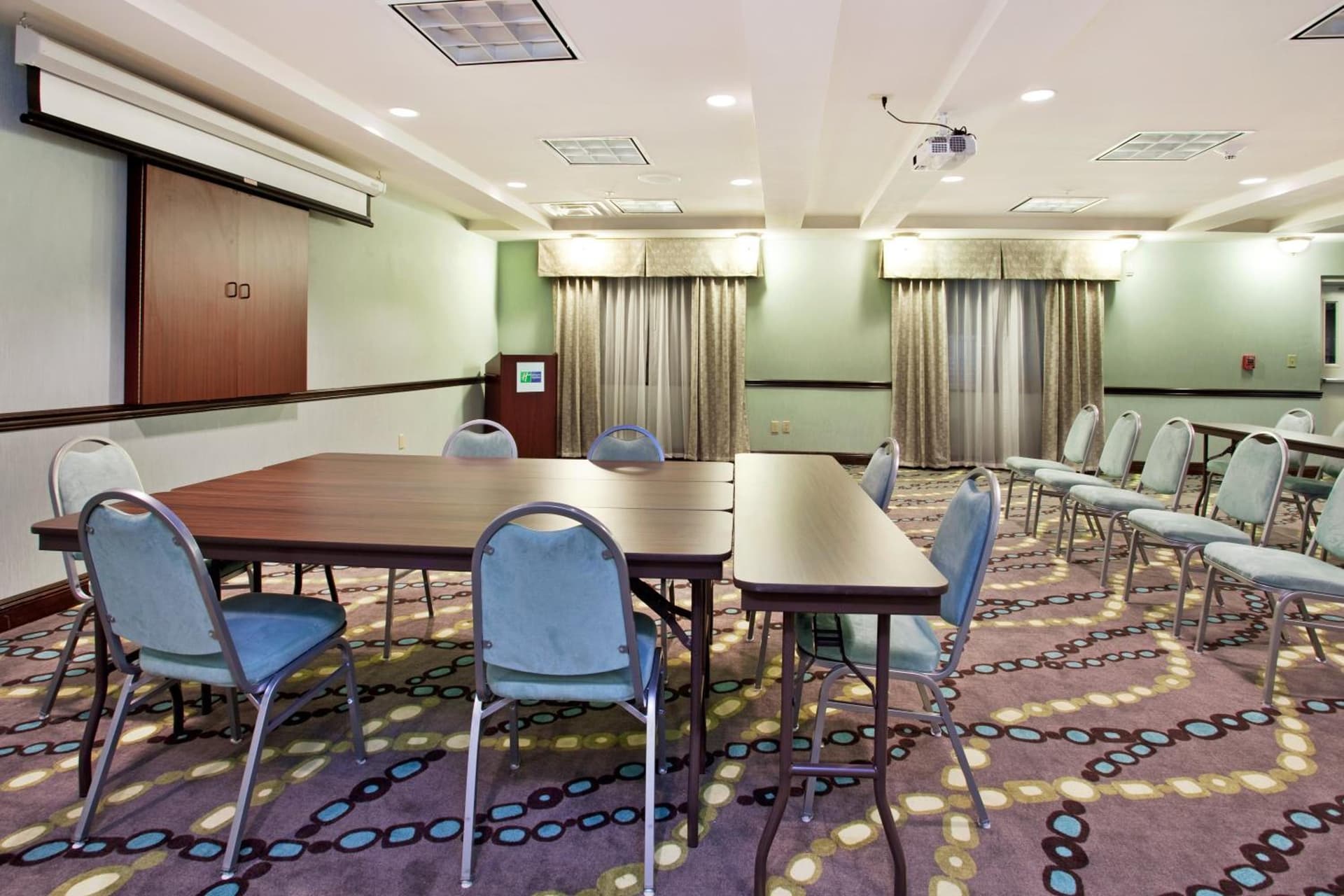 Holiday Inn Express Hotel & Suites Picayune by IHG gallery photo in Picayune, MS — image 28
