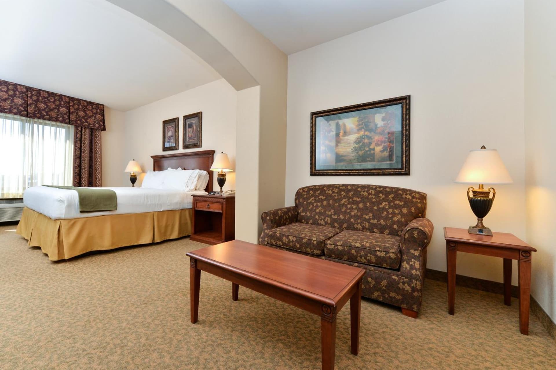 Holiday Inn Express Hotel & Suites Las Cruces by IHG gallery photo in Las Cruces, NM — image 5