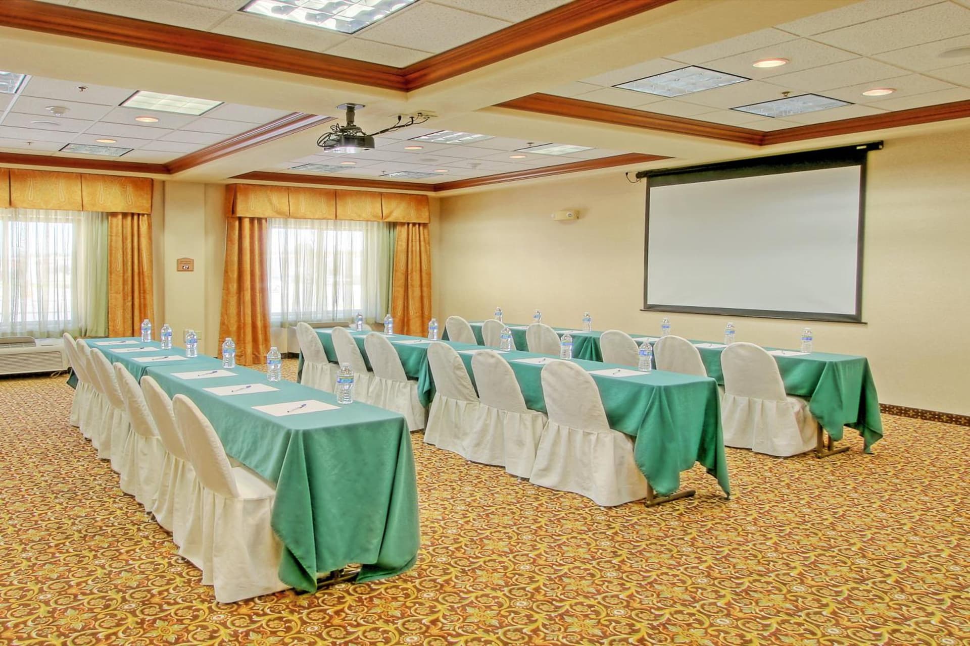 Holiday Inn Express Hotel & Suites Las Cruces by IHG gallery photo in Las Cruces, NM — image 40