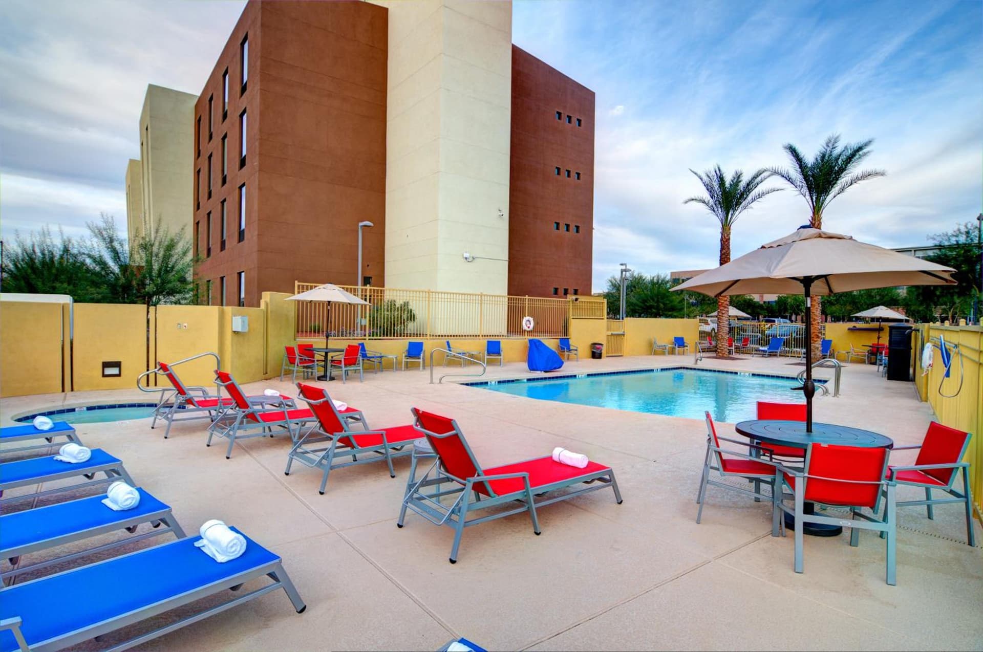 Holiday Inn Express & Suites - Phoenix North - Scottsdale by IHG gallery photo in Phoenix, AZ — image 18