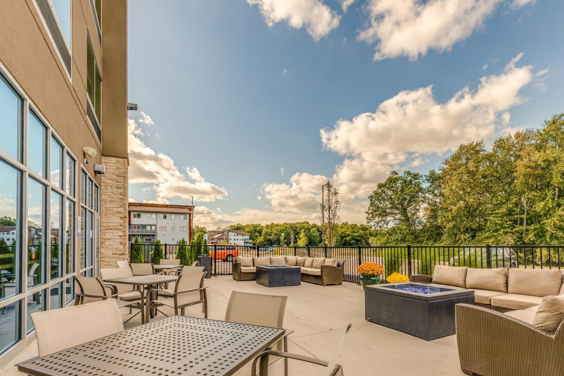 Holiday Inn Express & Suites Okemos - University Area by IHG gallery photo in Okemos, MI — image 24
