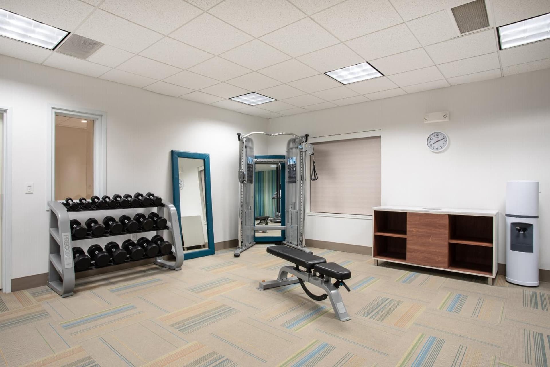 Holiday Inn Express & Suites Manhattan by IHG interior in Manhattan, KS — gallery photo 2