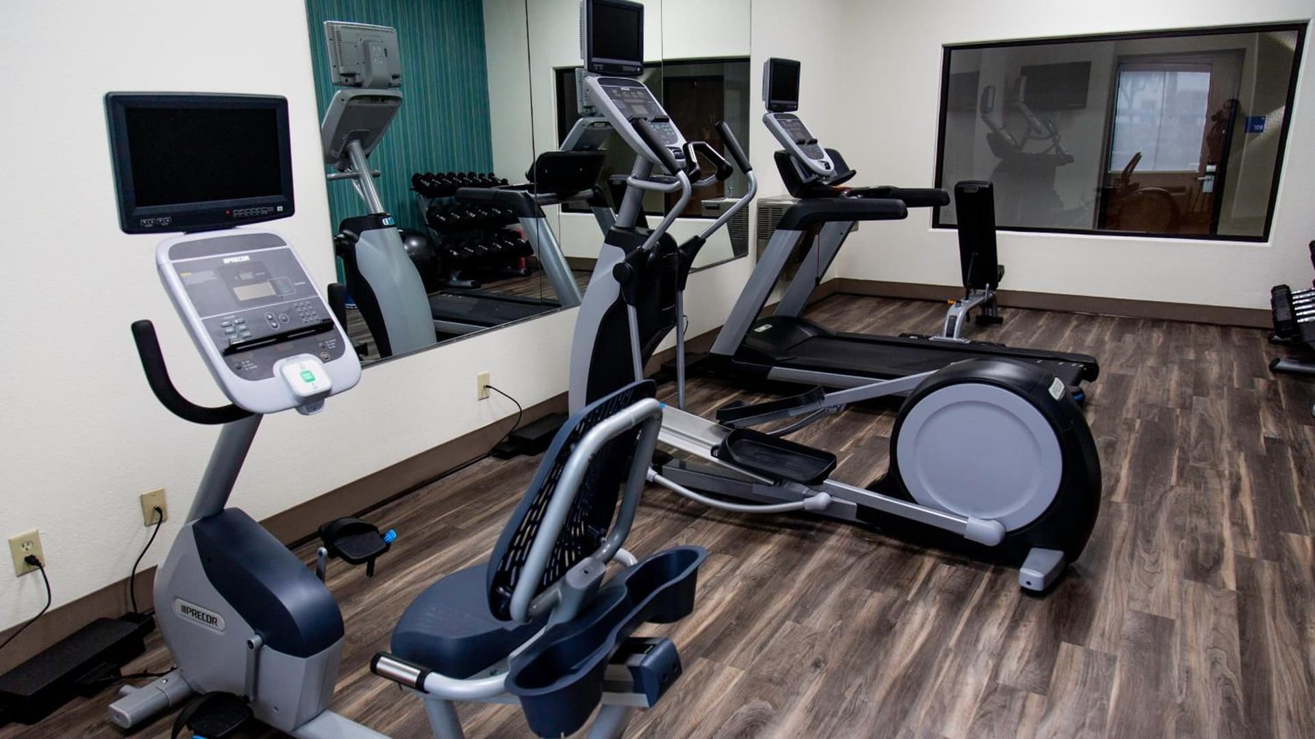 Holiday Inn Express Texas City, an IHG Hotel gallery photo in Texas City, TX — image 8