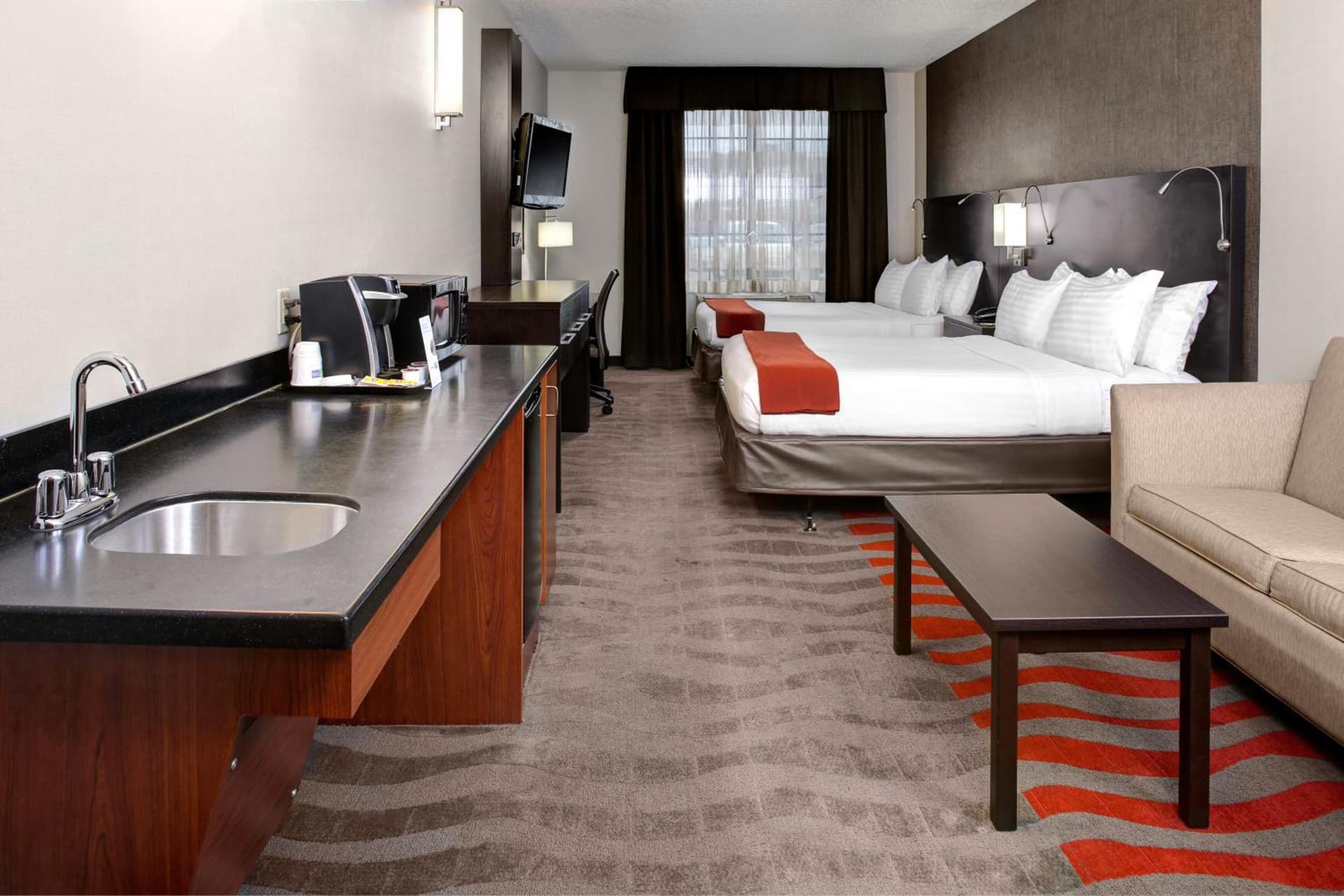 Holiday Inn Express Hotel & Suites Pittsburgh-South Side by IHG gallery photo in Pittsburgh, PA — image 39