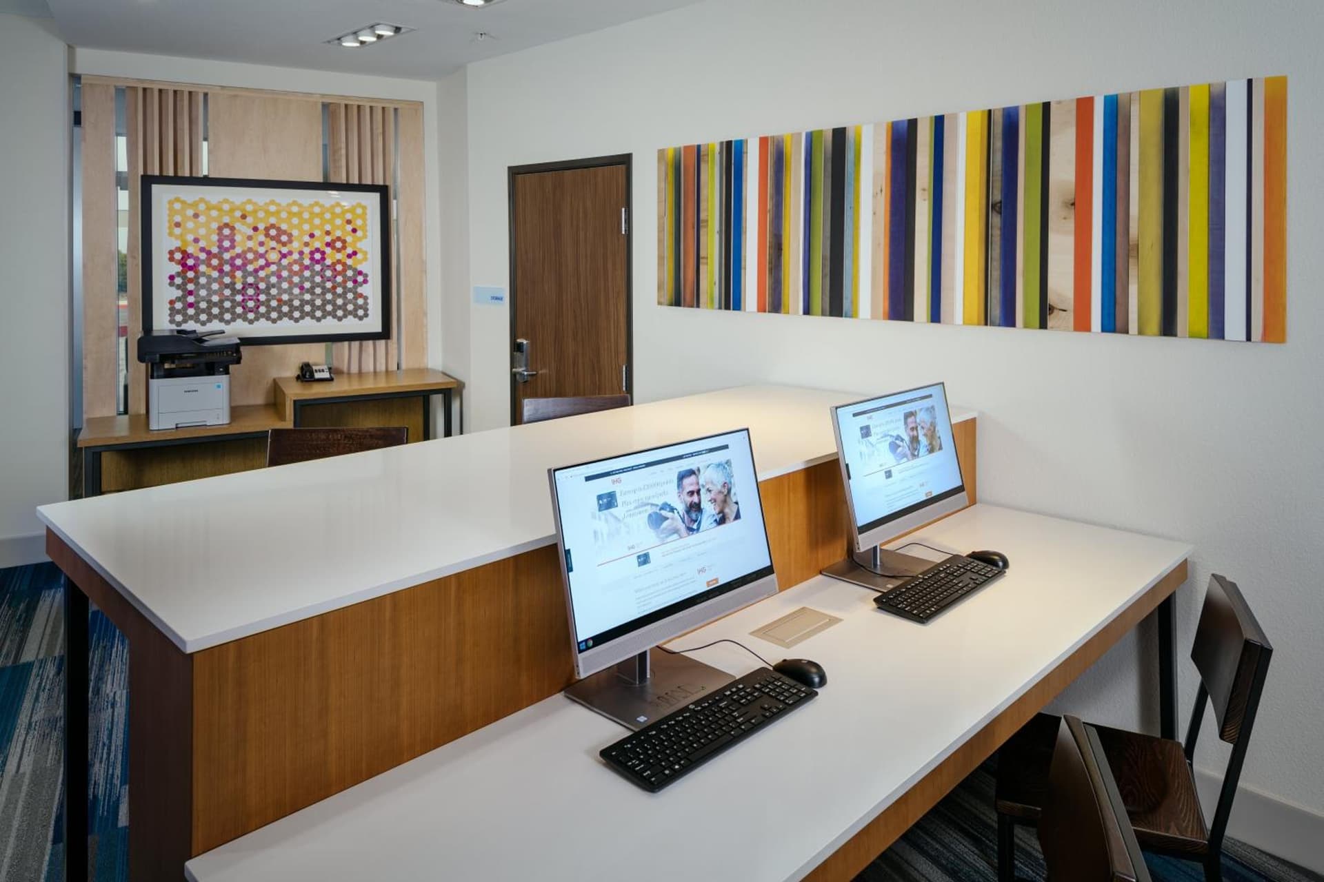 Holiday Inn Express & Suites - Medford by IHG gallery photo in Medford, OR — image 43