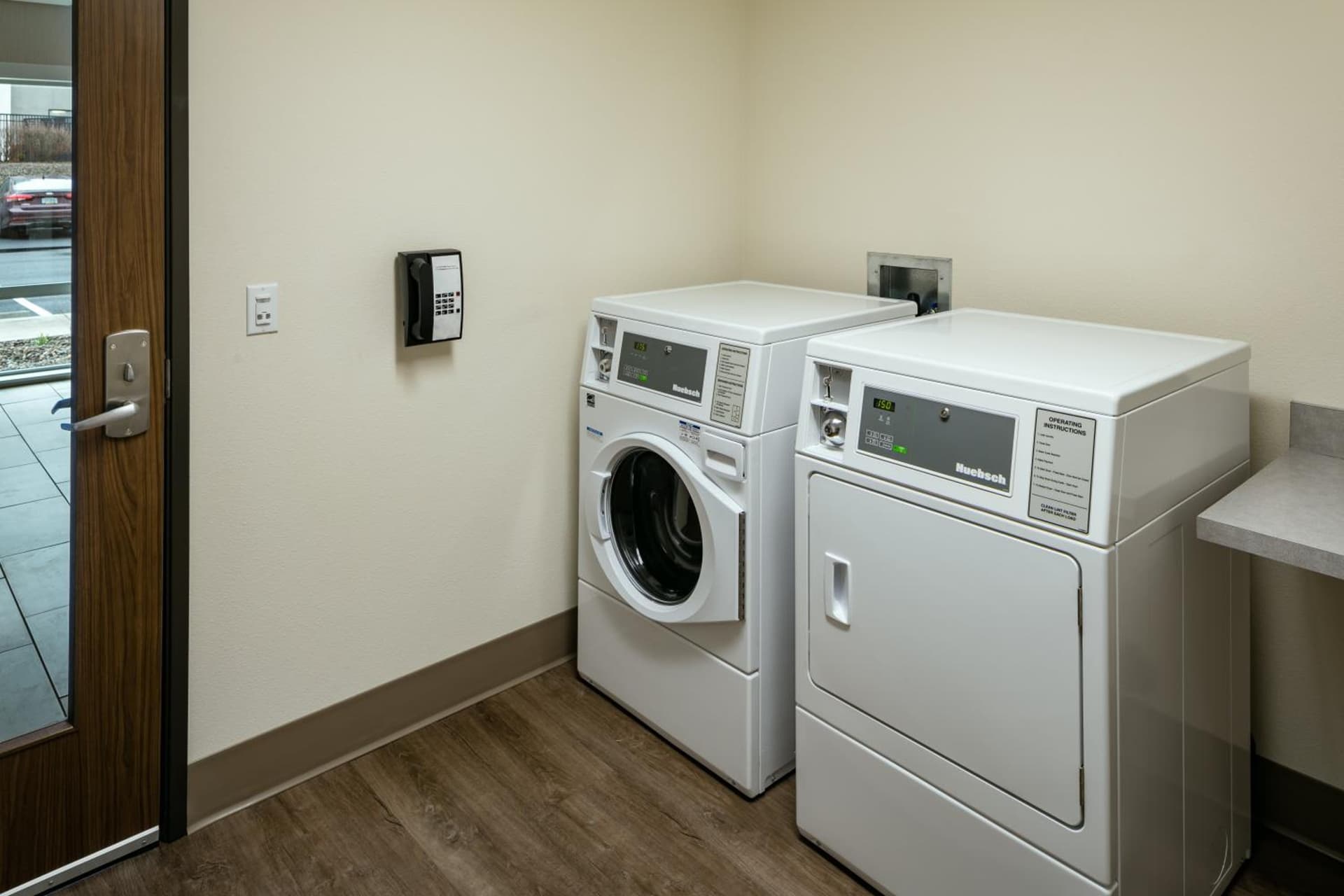 Holiday Inn Express & Suites - Medford by IHG gallery photo in Medford, OR — image 4