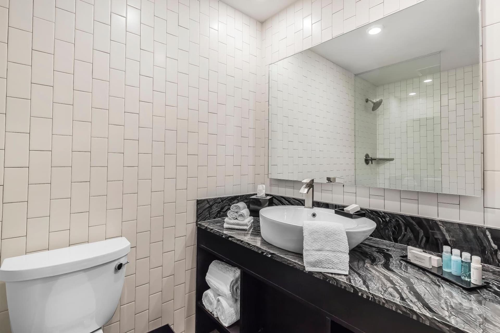 Lorenzo Hotel Dallas, Tapestry Collection by Hilton gallery photo in Dallas, TX — image 129