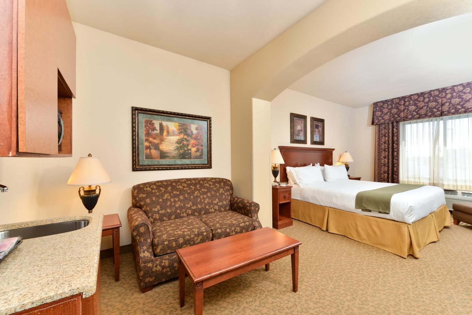 Holiday Inn Express Hotel & Suites Las Cruces by IHG gallery photo in Las Cruces, NM — image 22