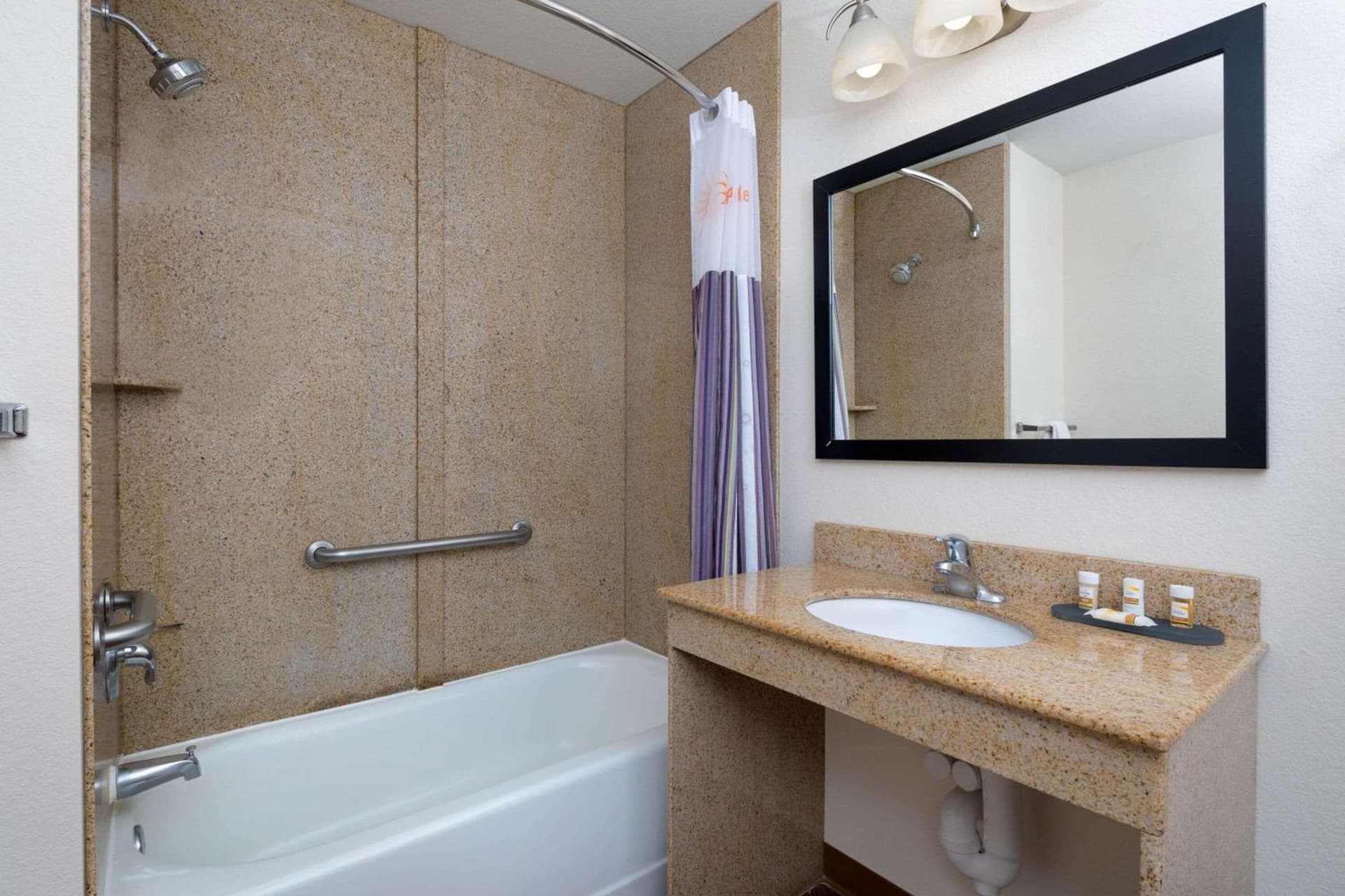 La Quinta by Wyndham Macon West gallery photo in Macon, GA — image 14