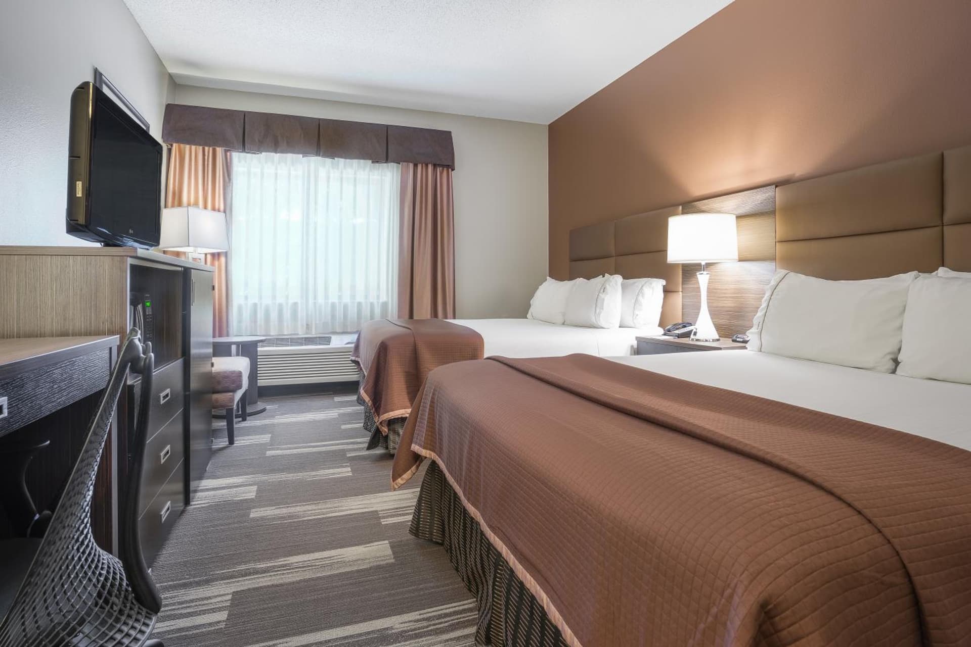 Holiday Inn Express Hotel & Suites St. Paul - Woodbury by IHG gallery photo in Woodbury, MN — image 5