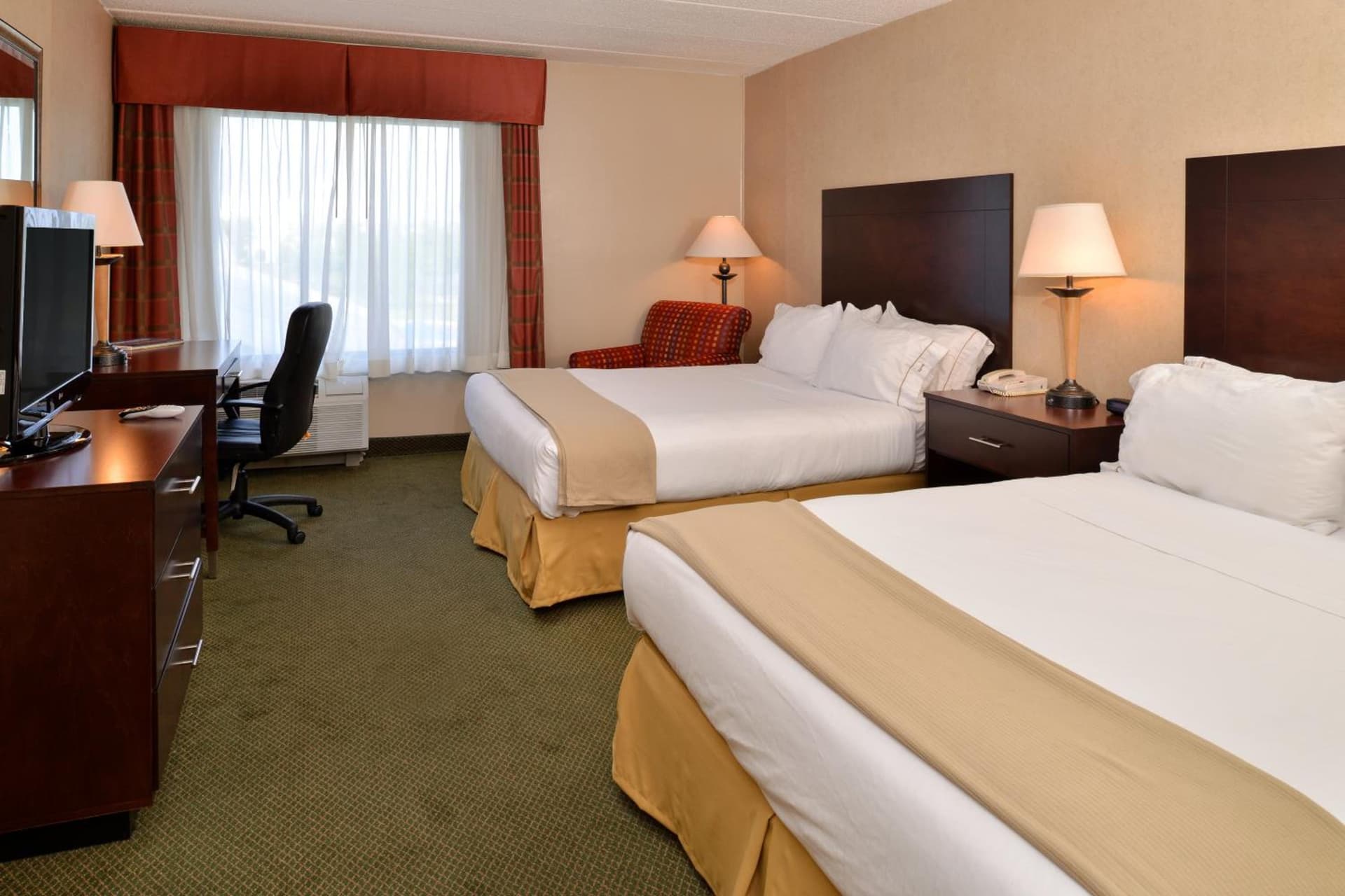 Holiday Inn Express & Suites - Ocean City by IHG gallery photo in Ocean City, MD — image 35