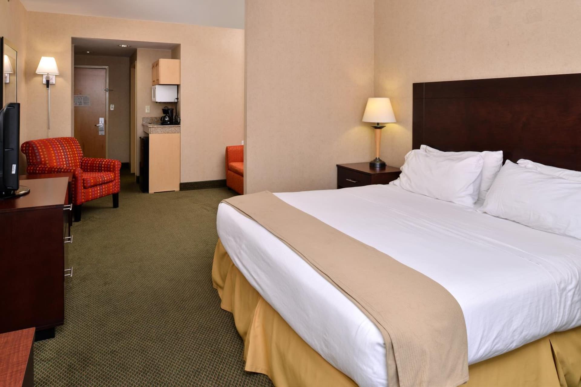 Holiday Inn Express & Suites - Ocean City by IHG gallery photo in Ocean City, MD — image 6